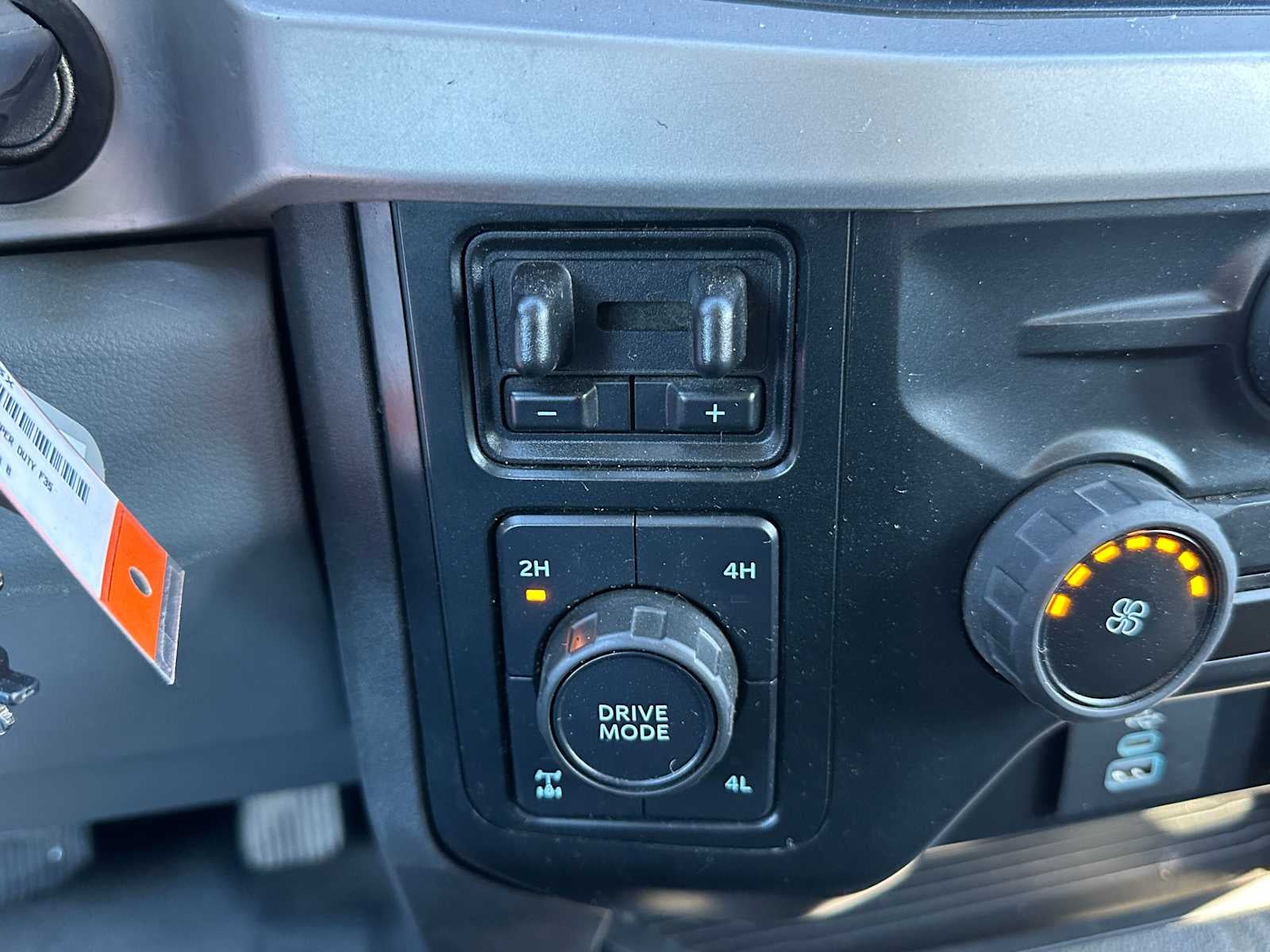 2023 Ford Super Duty F-350 SRW XL