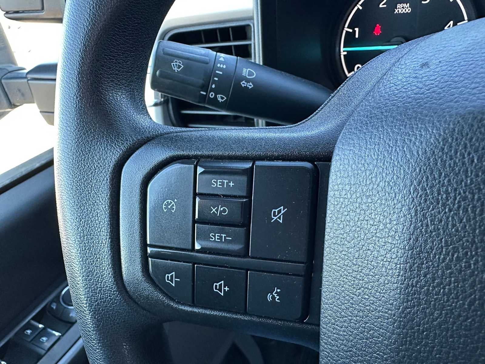 2023 Ford Super Duty F-350 SRW XL