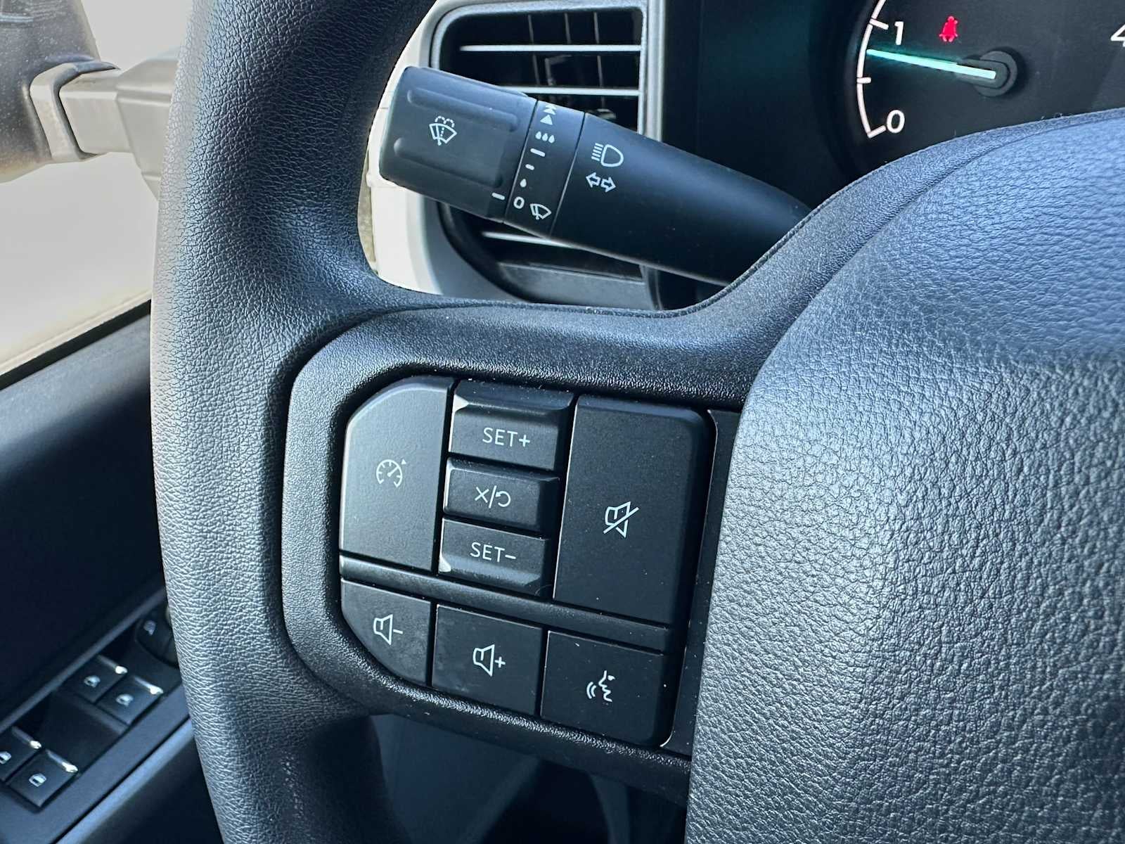 2023 Ford Super Duty F-350 SRW XL