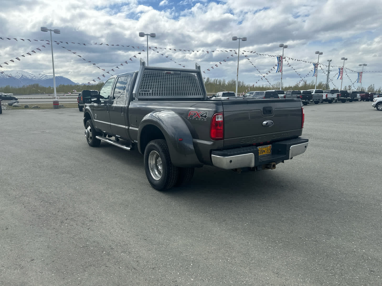 2015 Ford Super Duty F-350 DRW Lariat