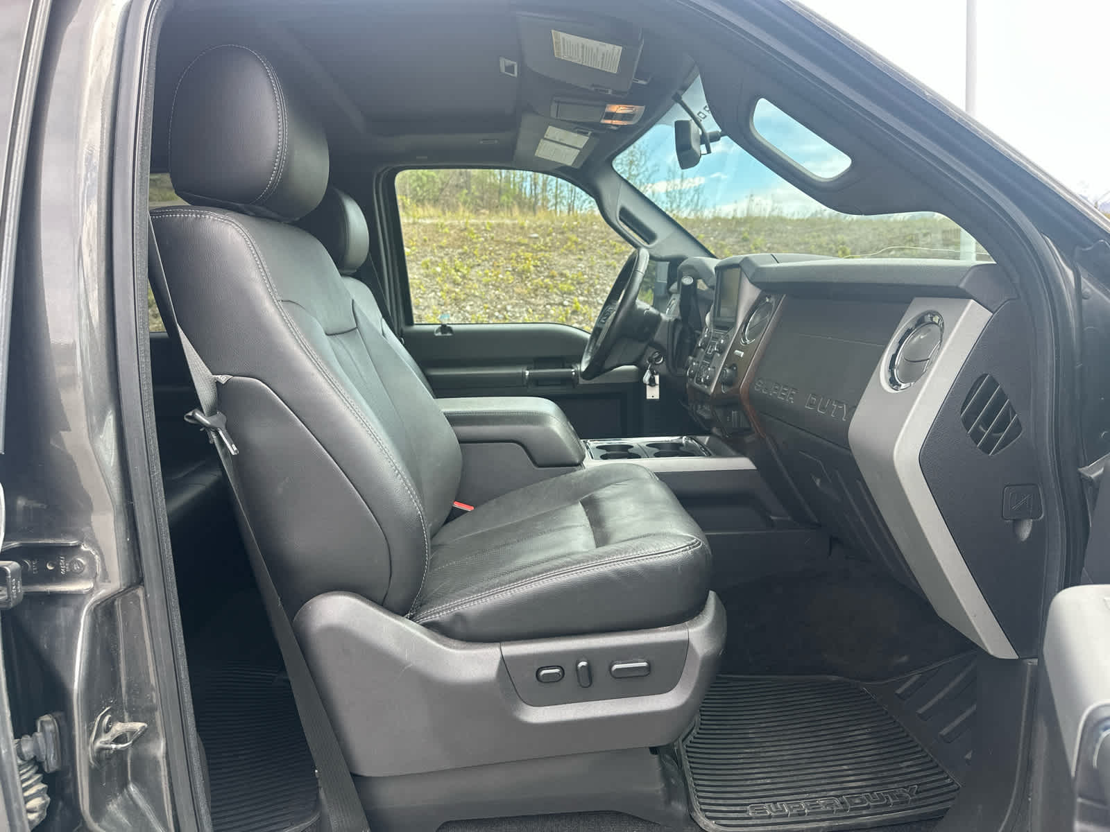 2015 Ford Super Duty F-350 DRW Lariat