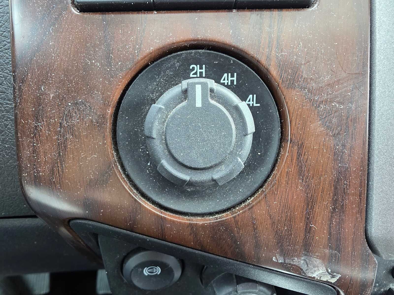 2015 Ford Super Duty F-350 DRW Lariat