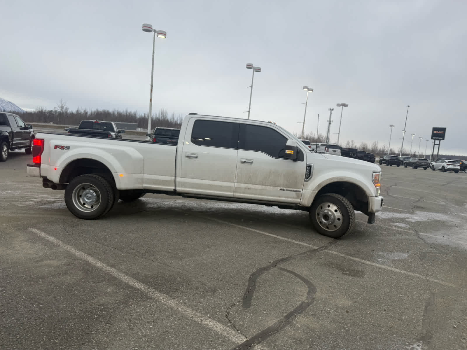 2022 Ford Super Duty F-450 DRW XL
