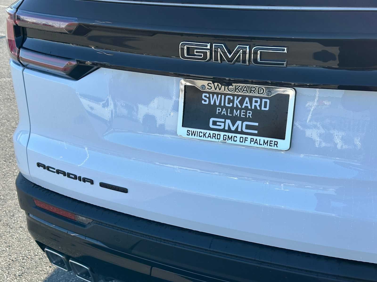 2026 GMC Acadia Elevation