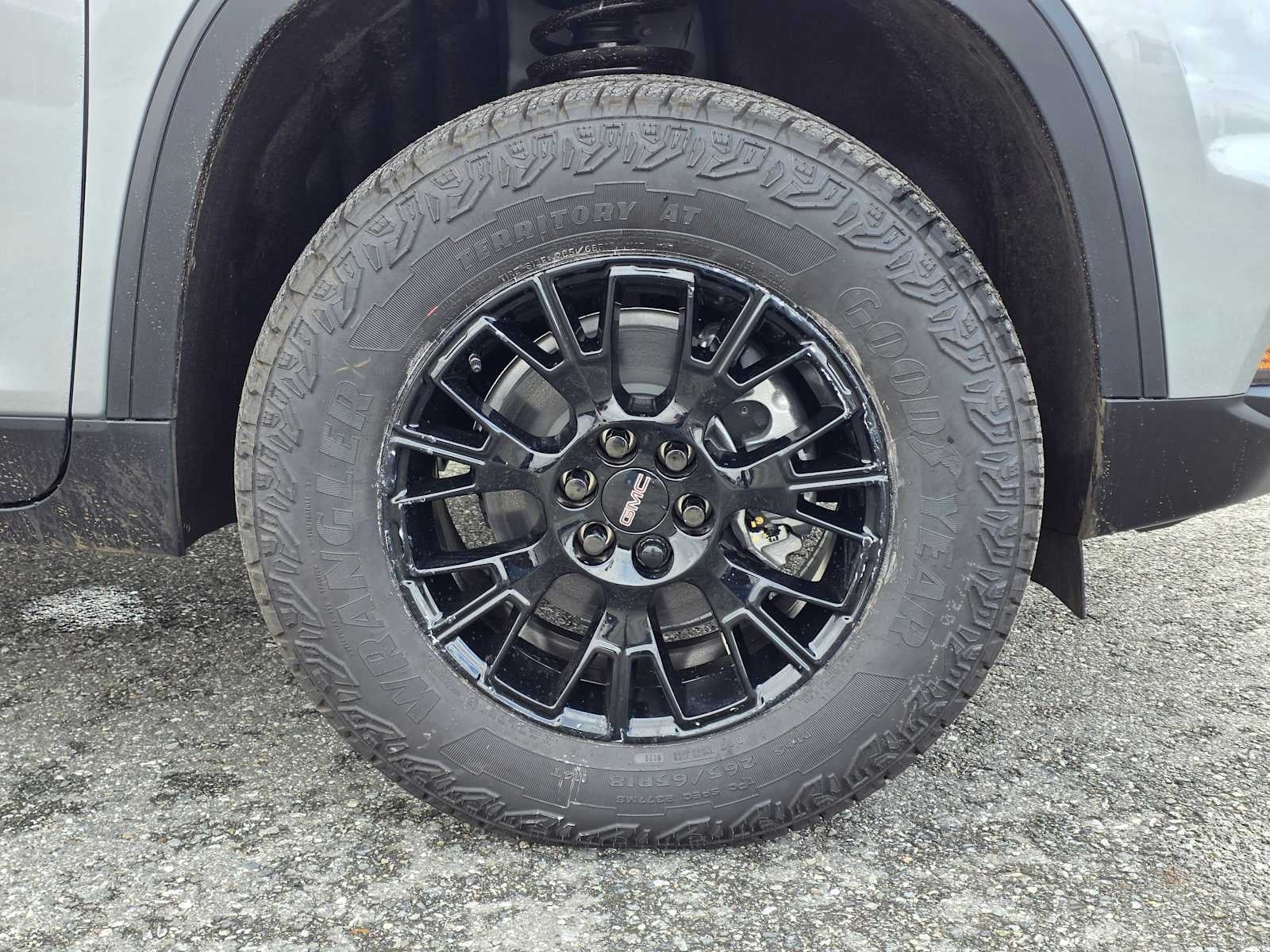 2026 GMC Acadia AT4
