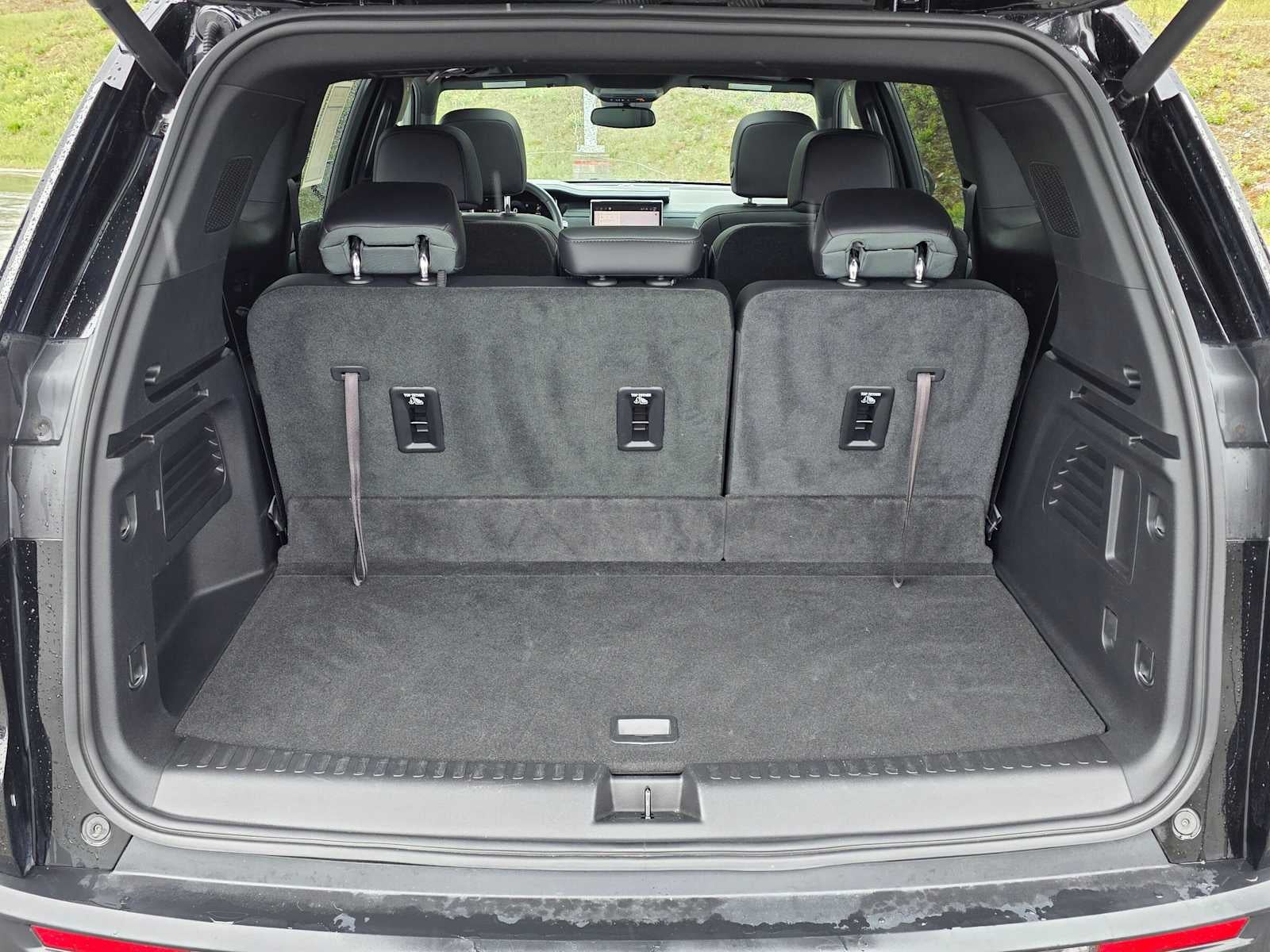 2025 GMC Acadia AT4