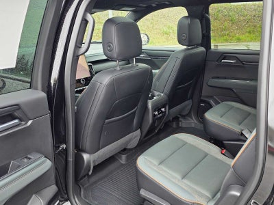 2025 GMC Acadia AT4