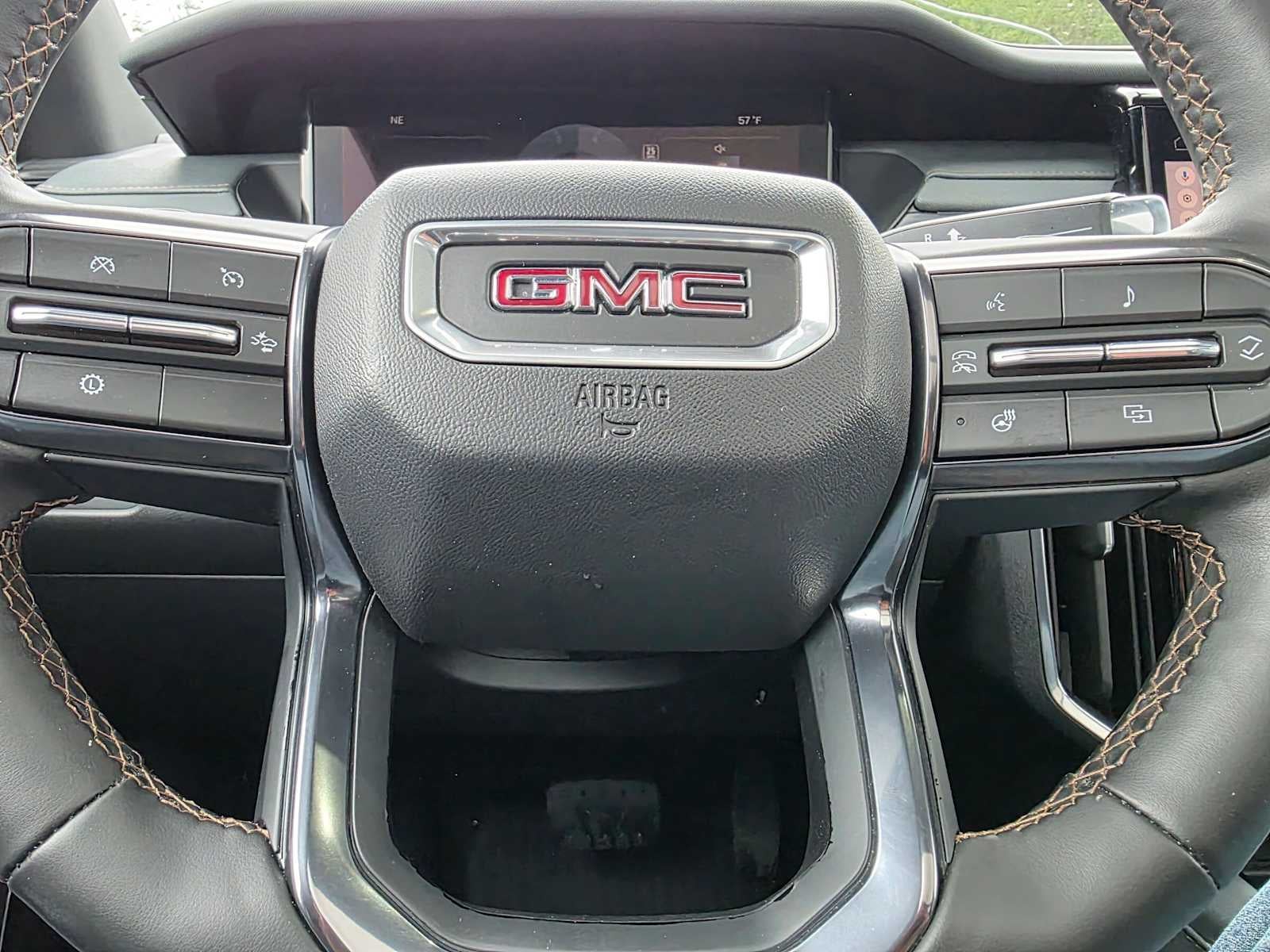 2025 GMC Acadia AT4