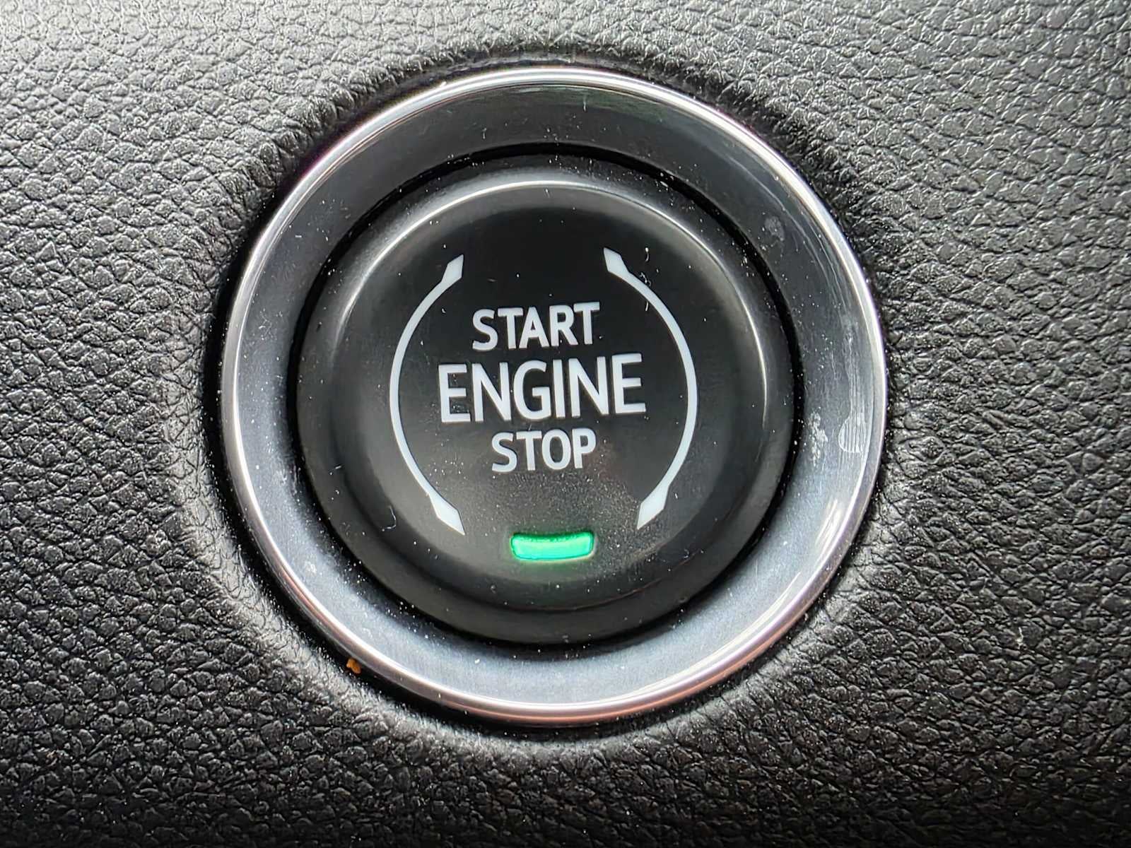 2025 GMC Acadia AT4