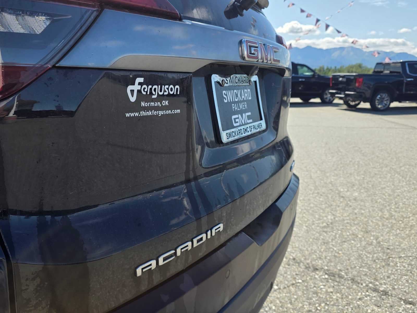 2023 GMC Acadia AT4