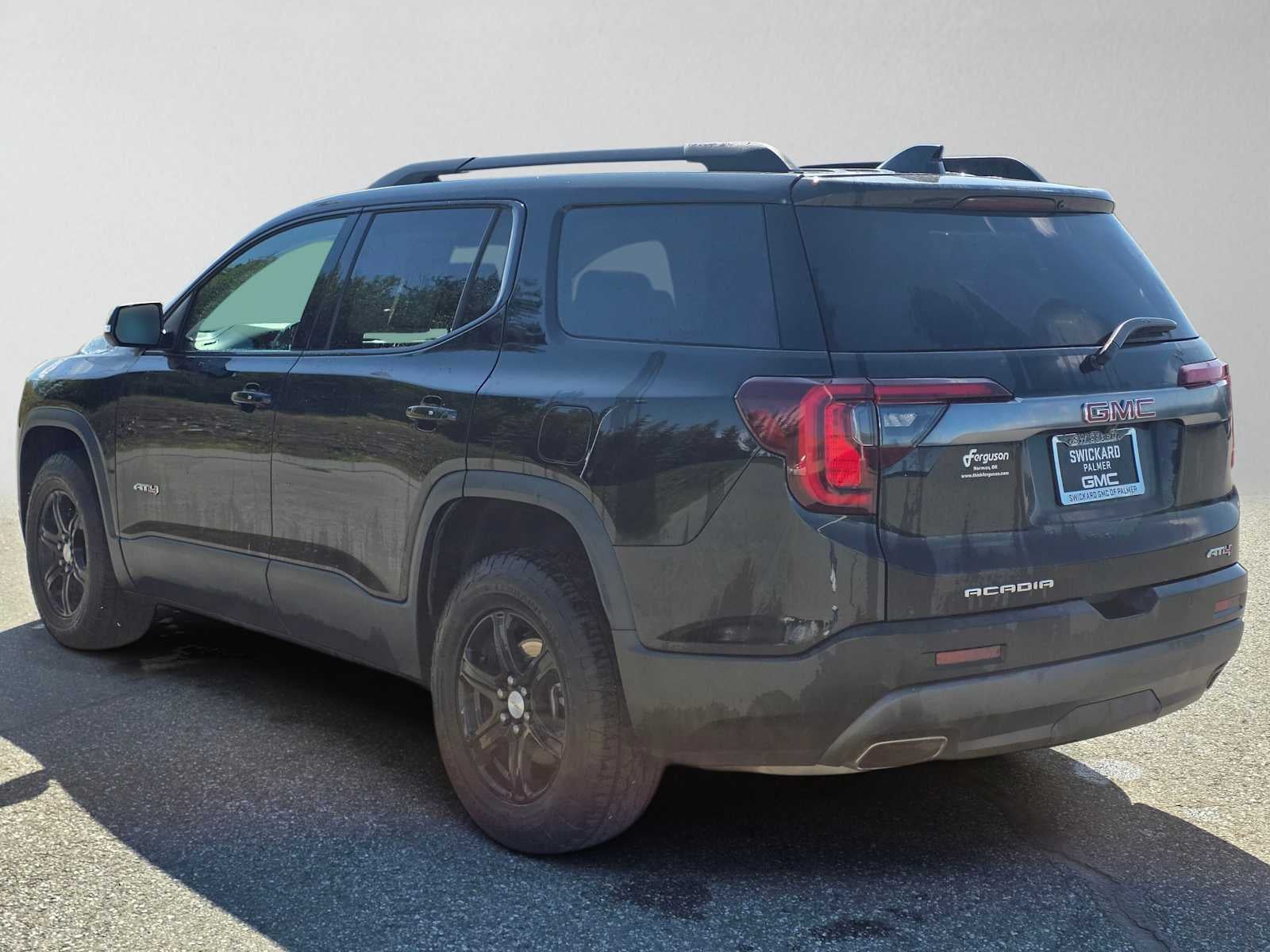 2023 GMC Acadia AT4