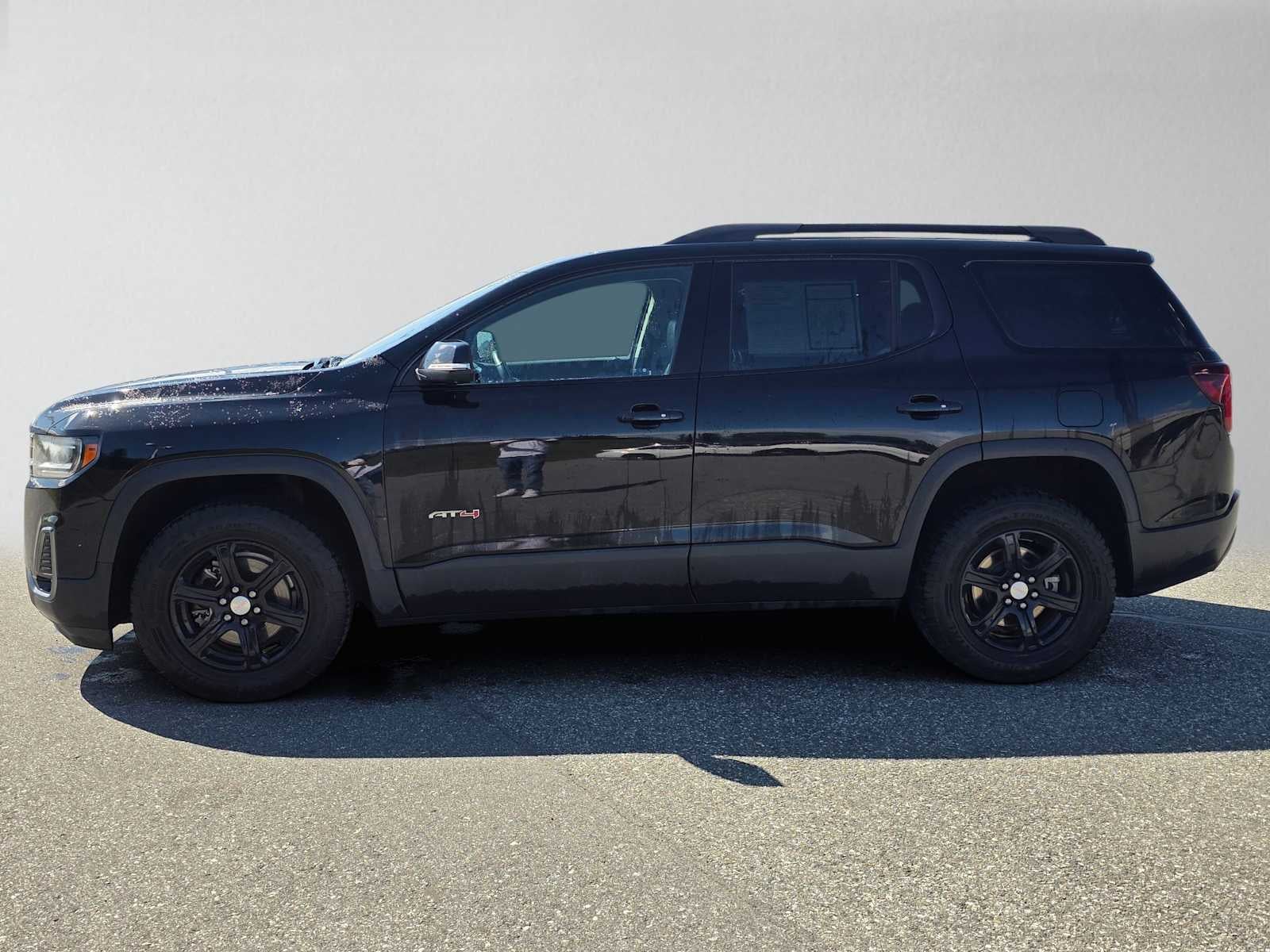 2023 GMC Acadia AT4