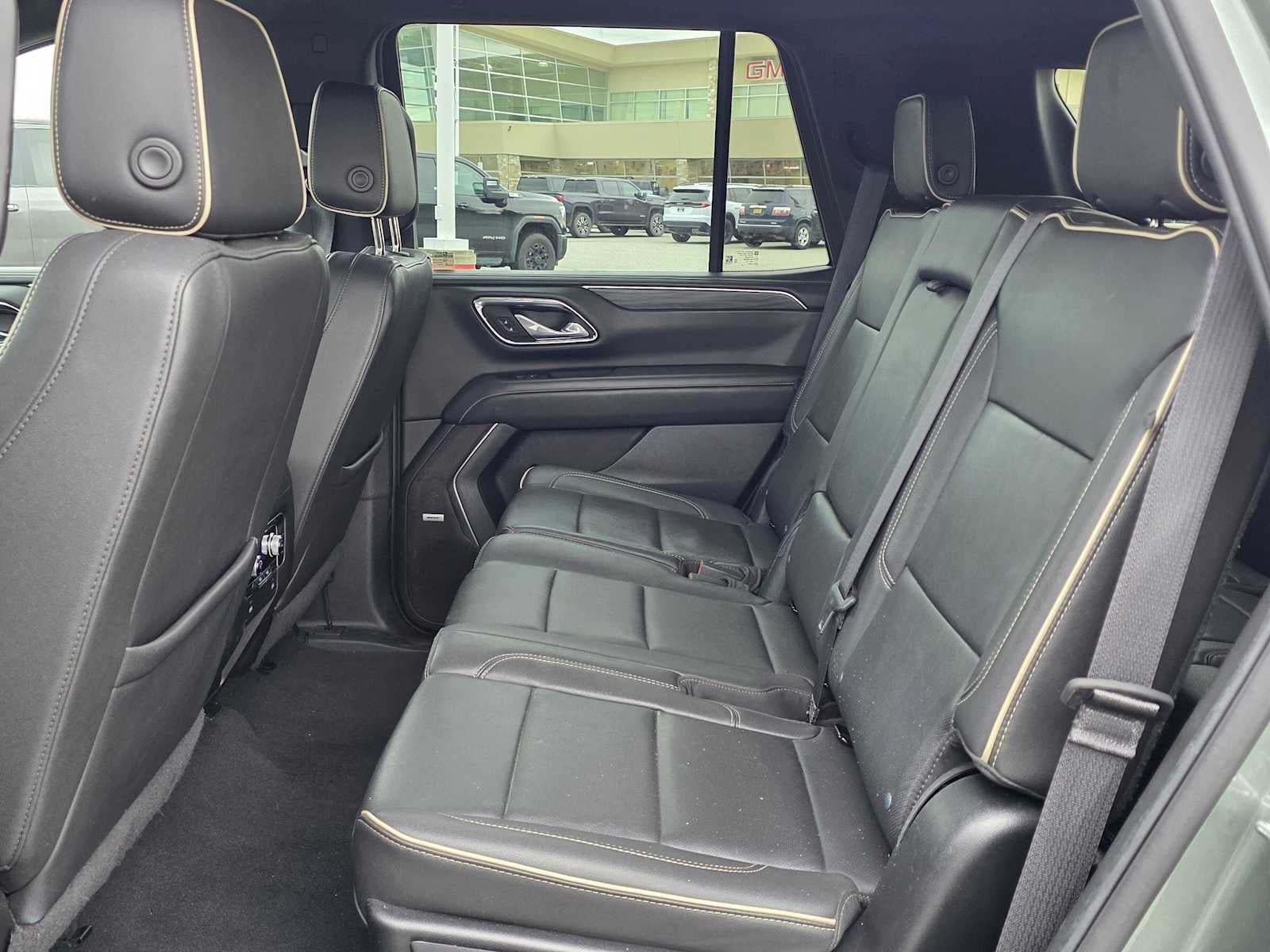2024 GMC Yukon SLT