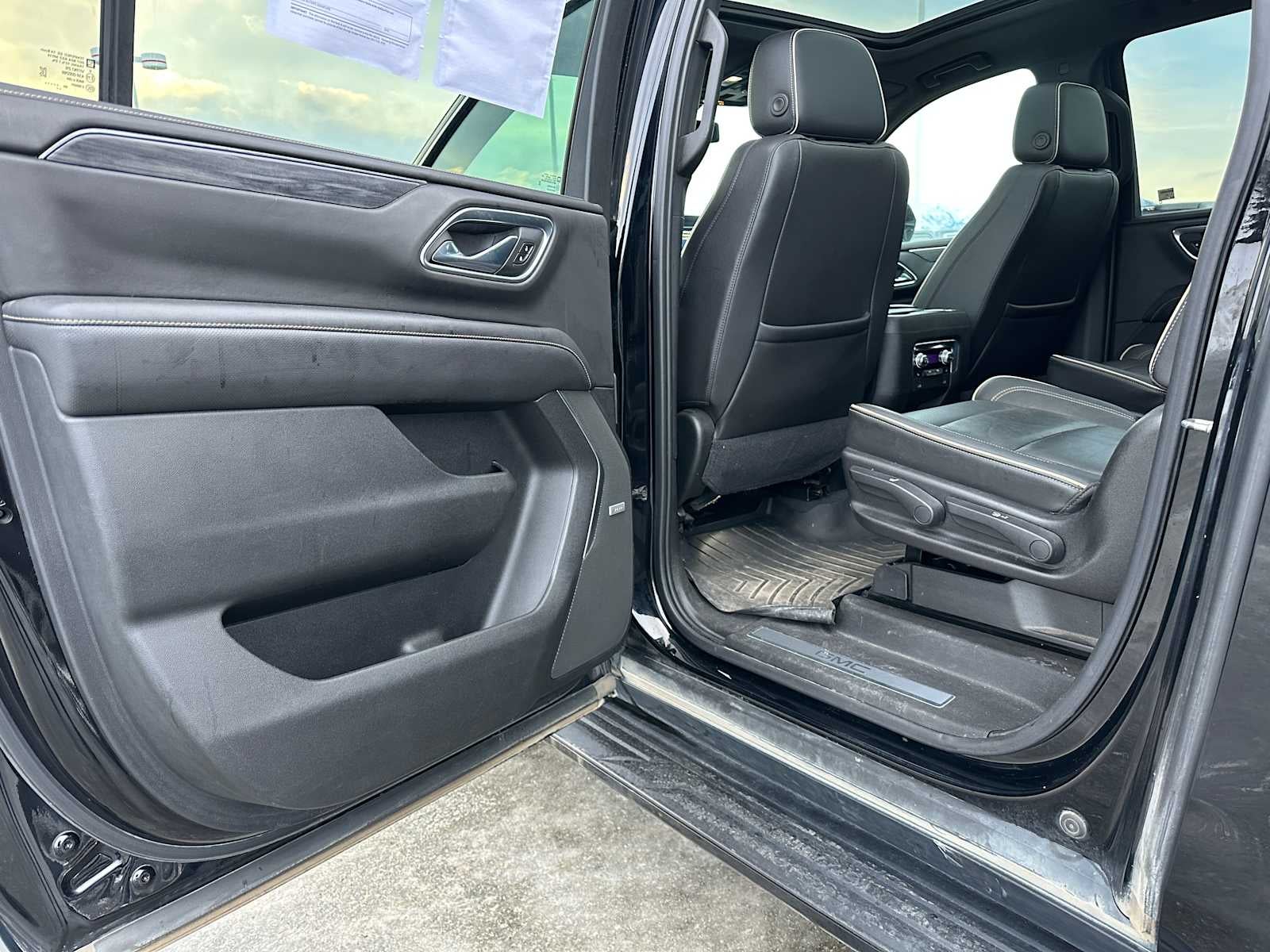 2021 GMC Yukon XL SLT