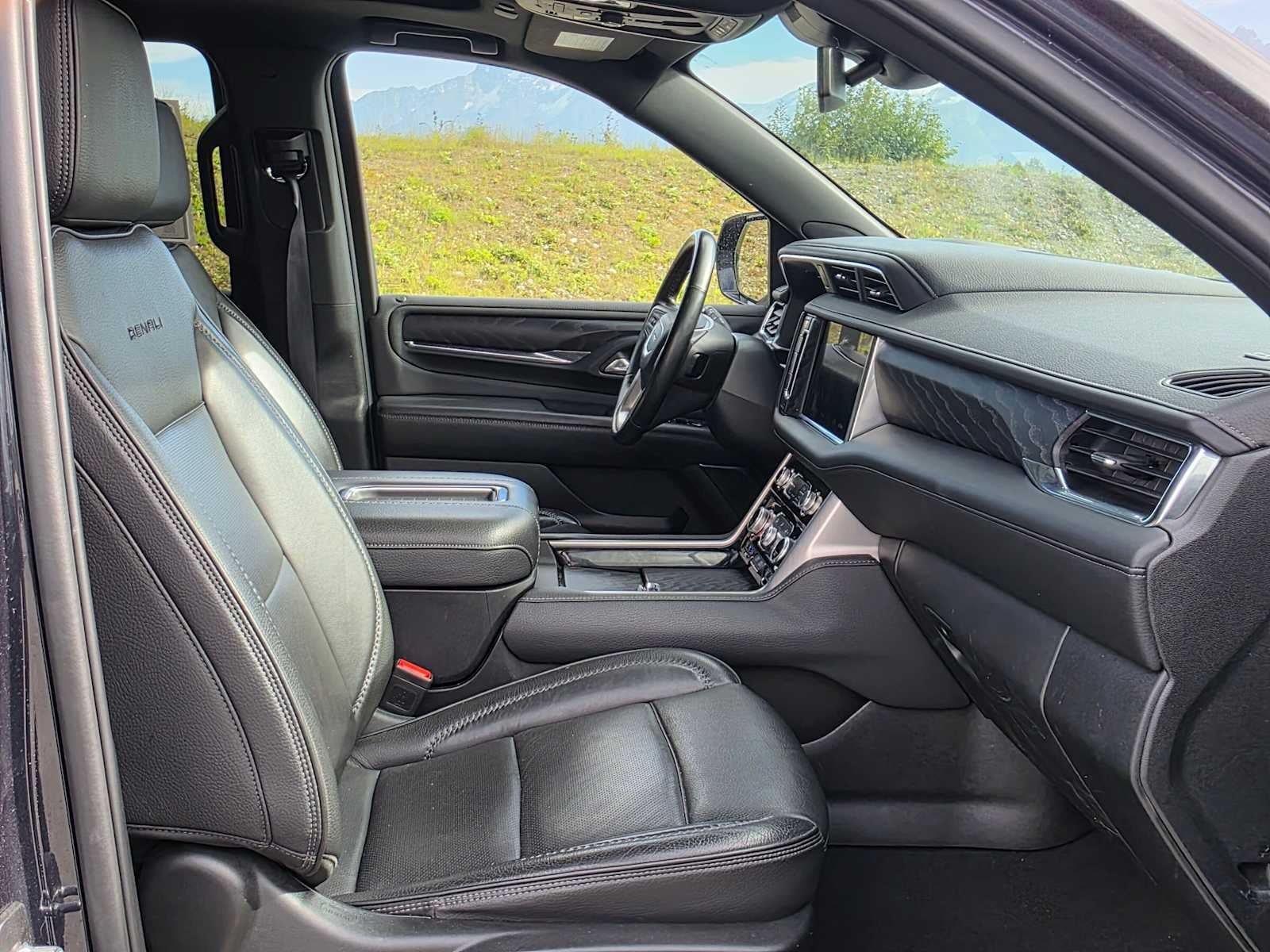 2024 GMC Yukon XL Denali
