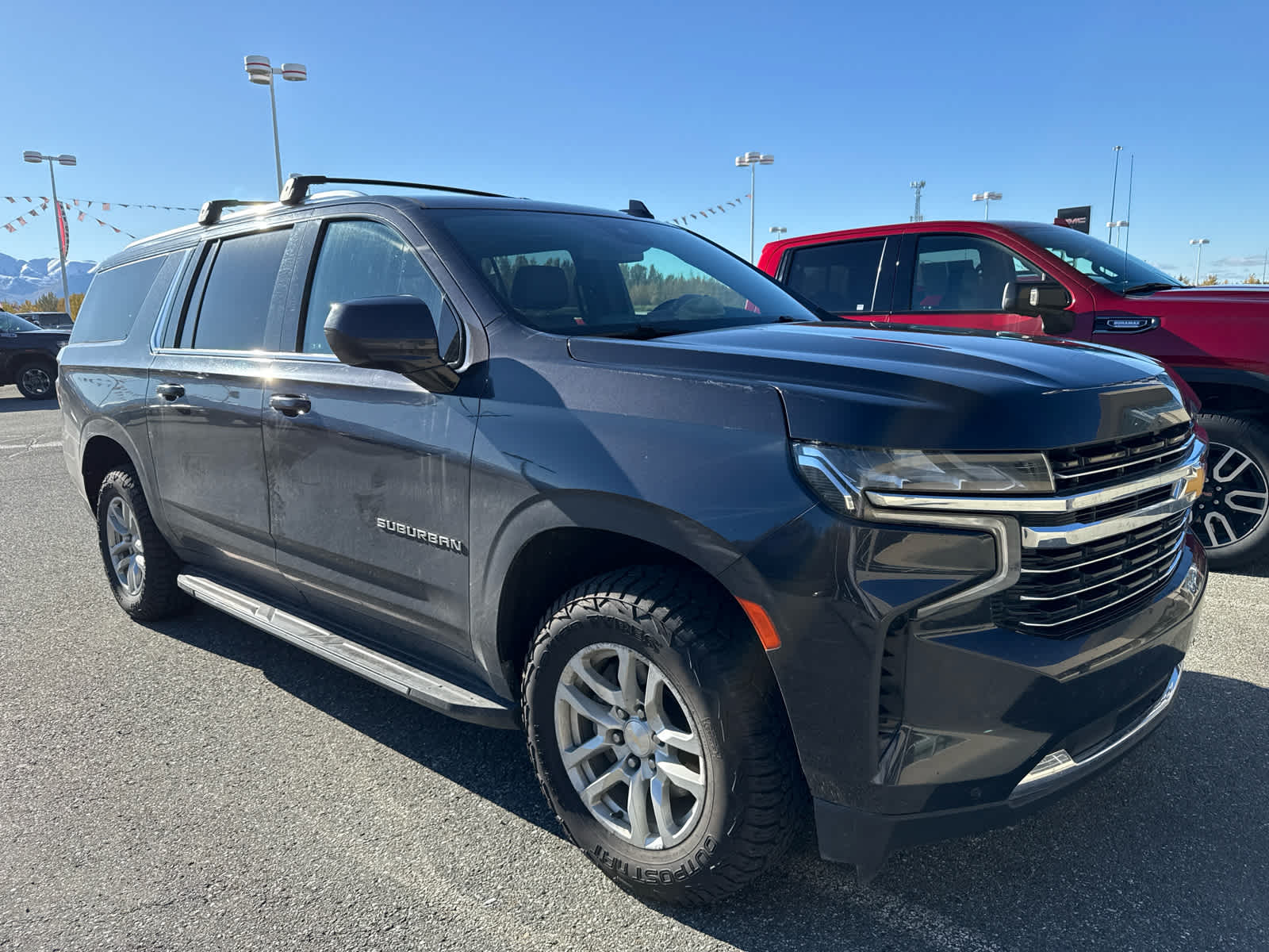 2023 Chevrolet Suburban LT