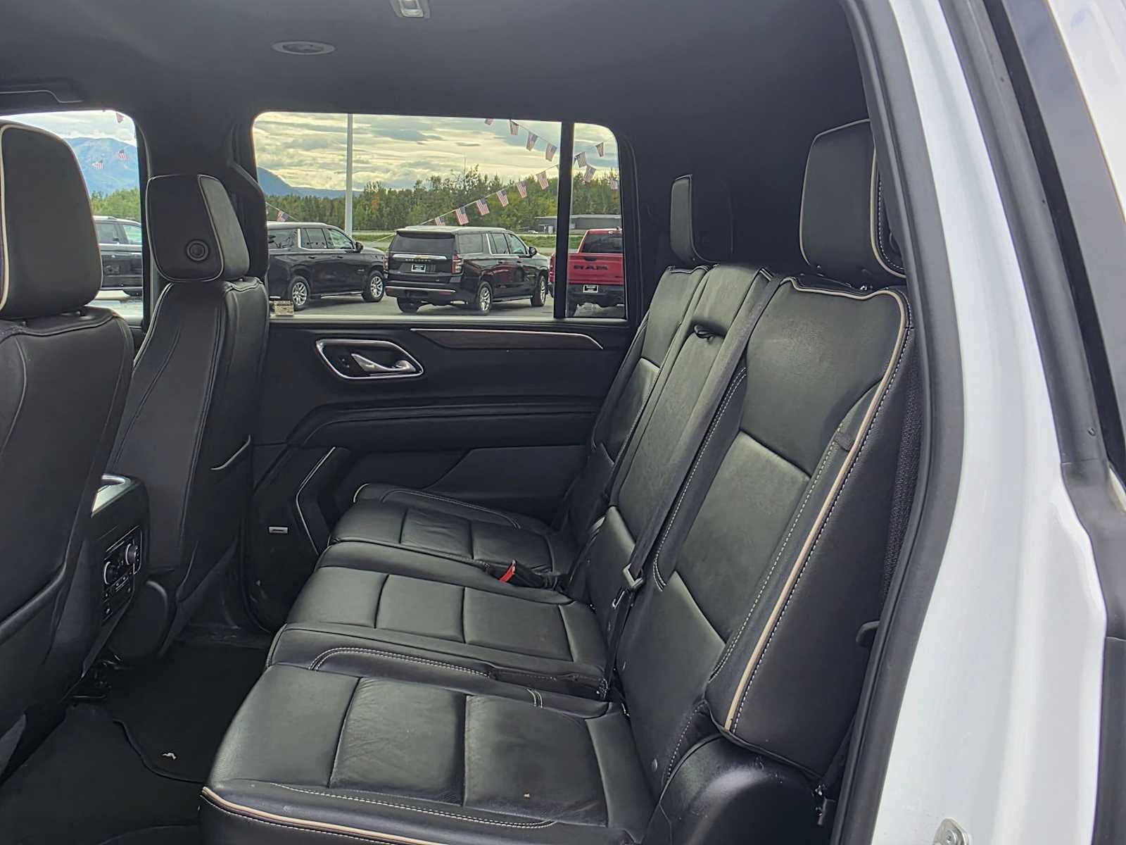 2024 Chevrolet Suburban Premier