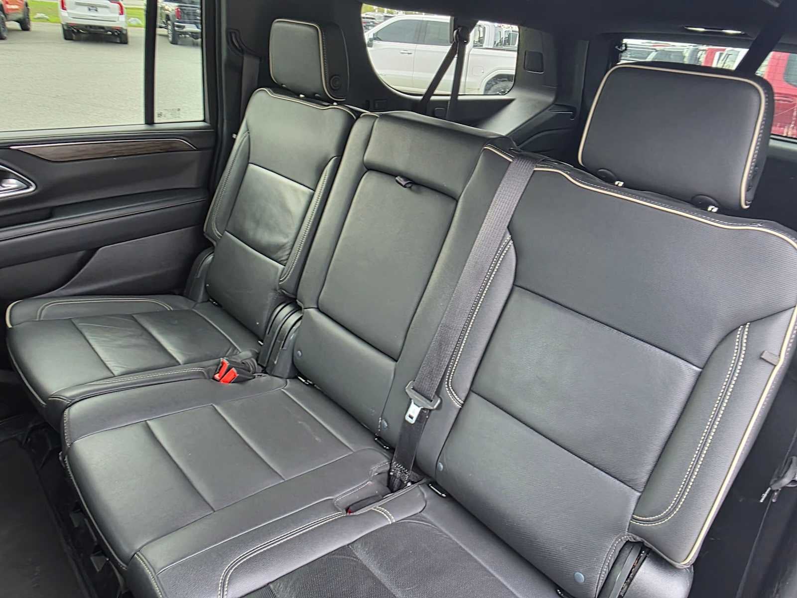 2024 Chevrolet Suburban Premier