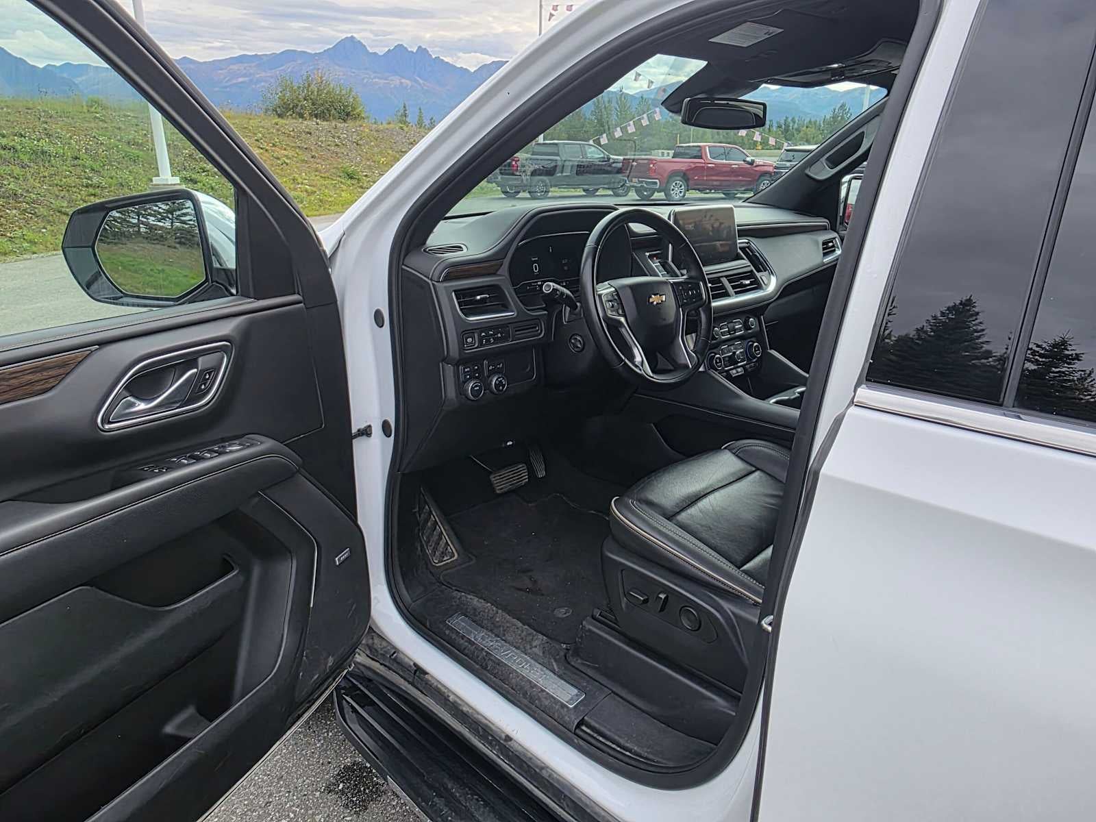 2024 Chevrolet Suburban Premier