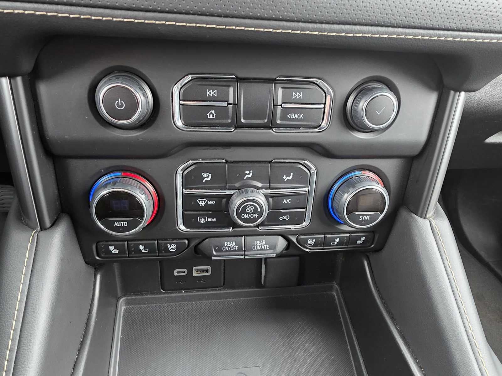 2024 Chevrolet Tahoe Premier