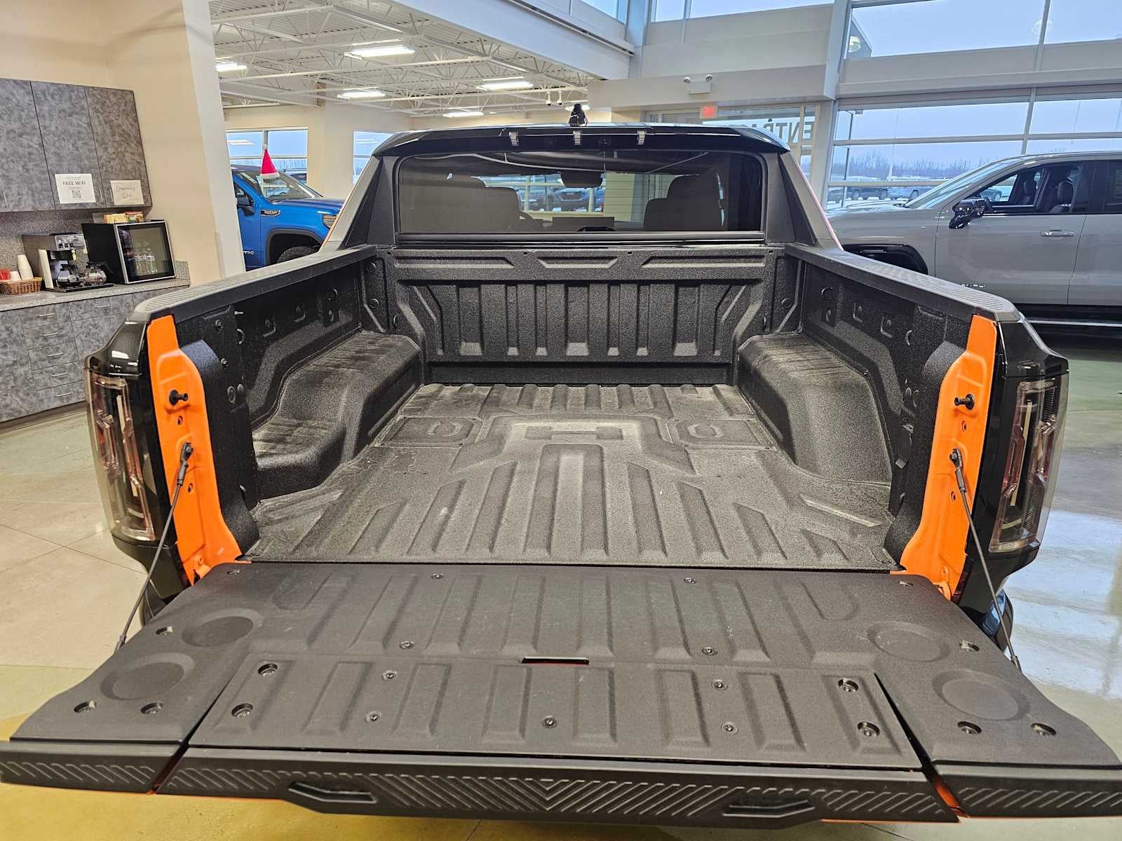 2024 GMC HUMMER EV Pickup 2X