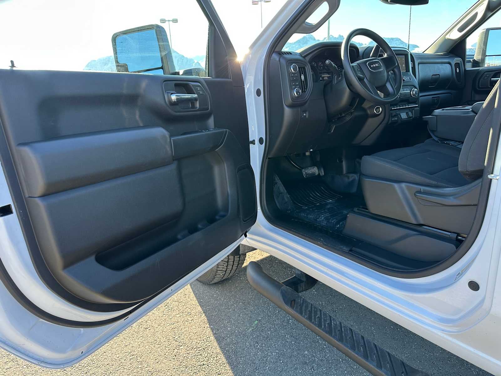 2025 GMC Sierra 2500 HD Pro
