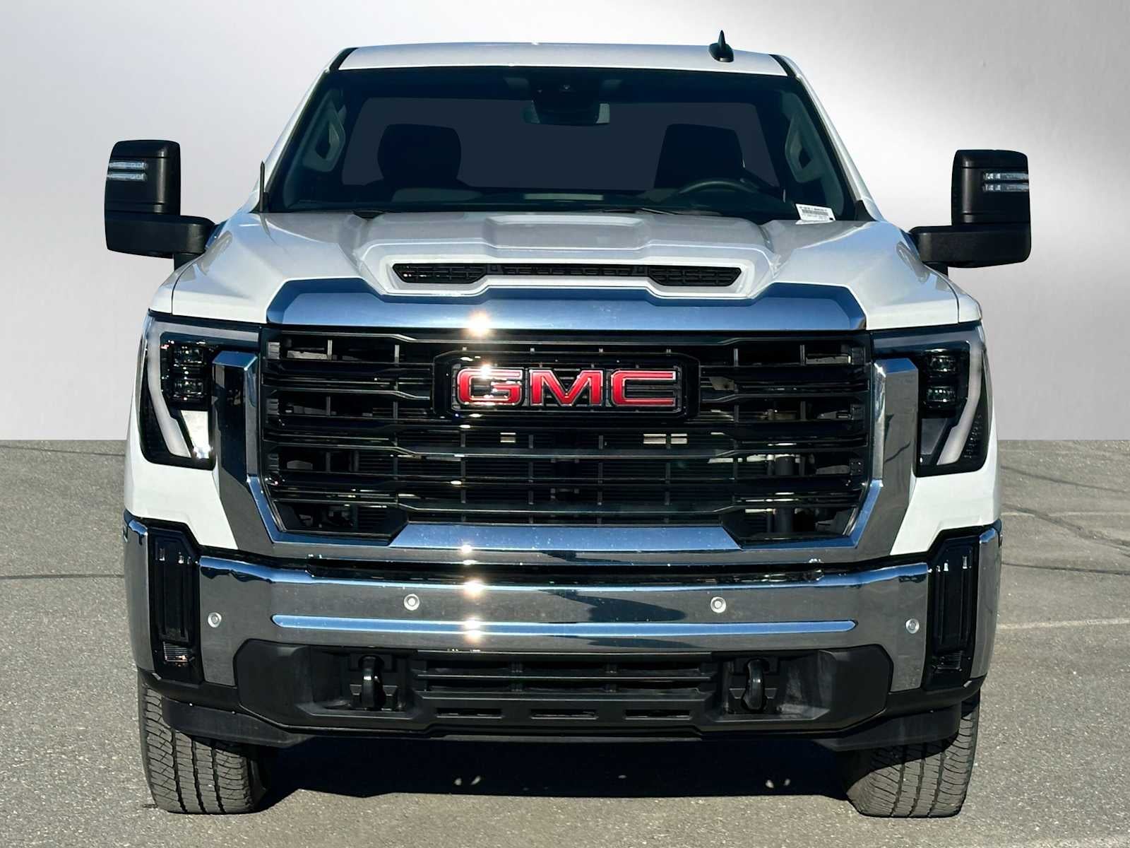 2025 GMC Sierra 2500 HD Pro