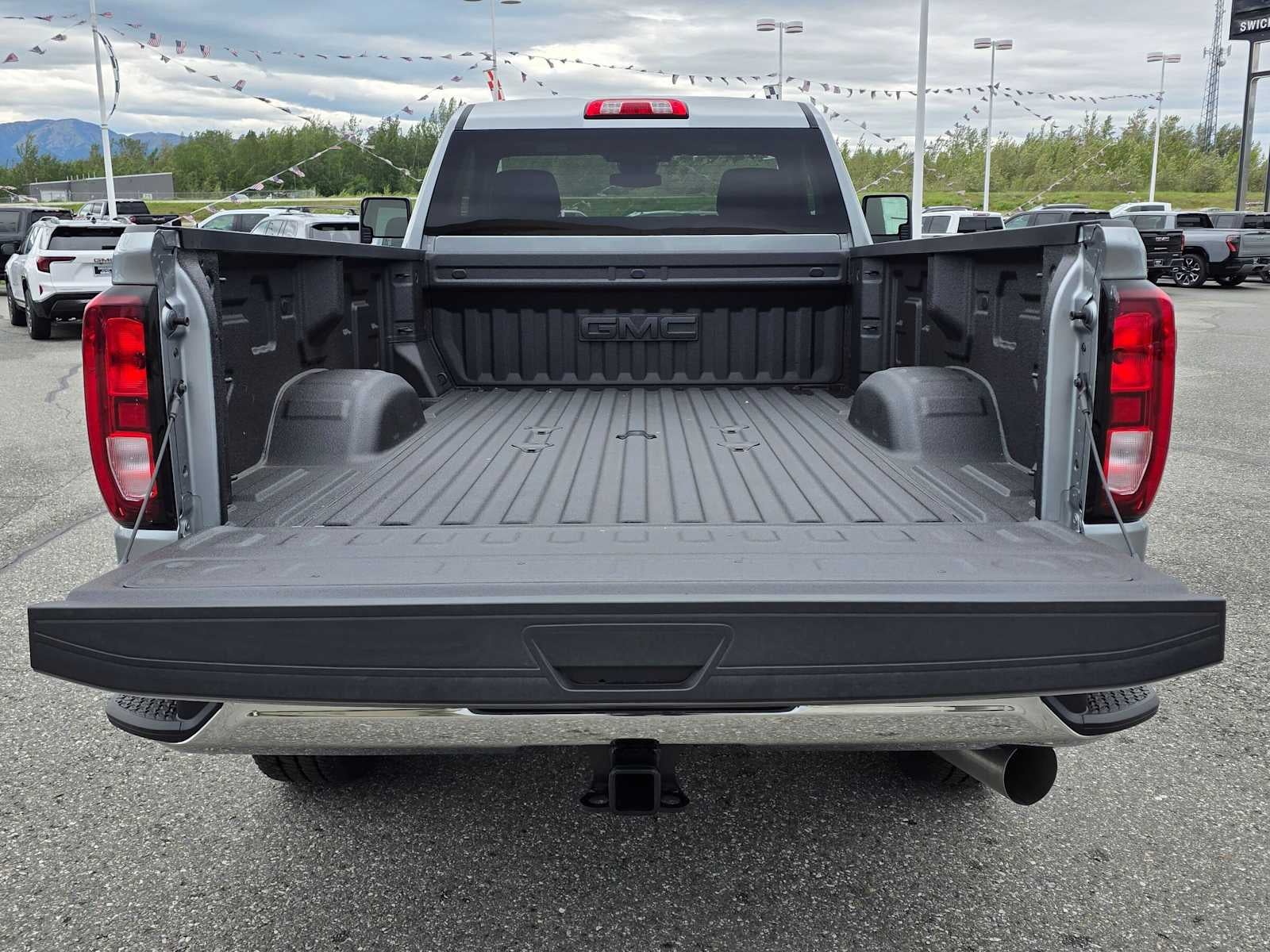 2026 GMC Sierra 3500 HD SLE