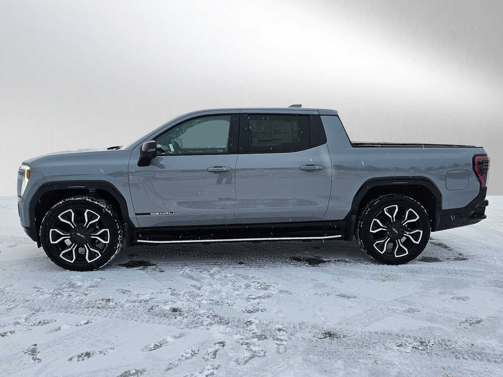 2024 GMC Sierra EV Denali Edition 1