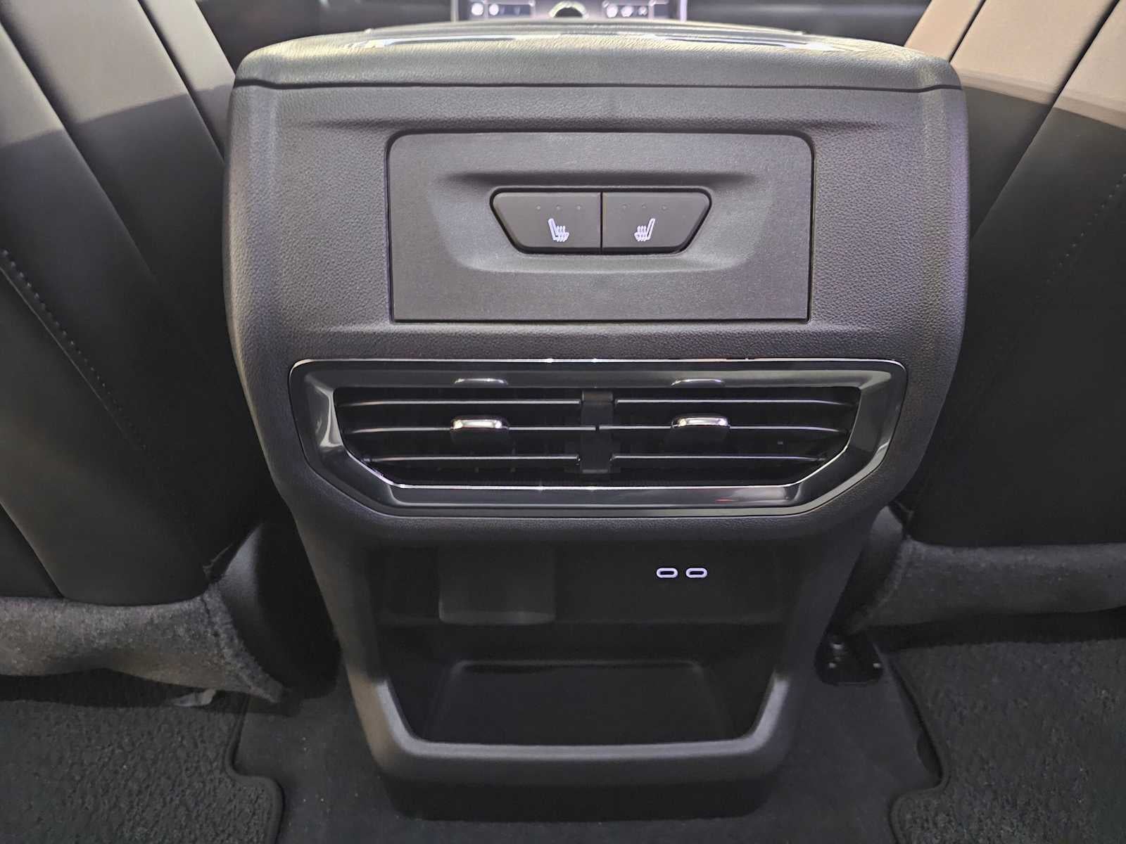 2024 GMC Sierra EV Denali Edition 1