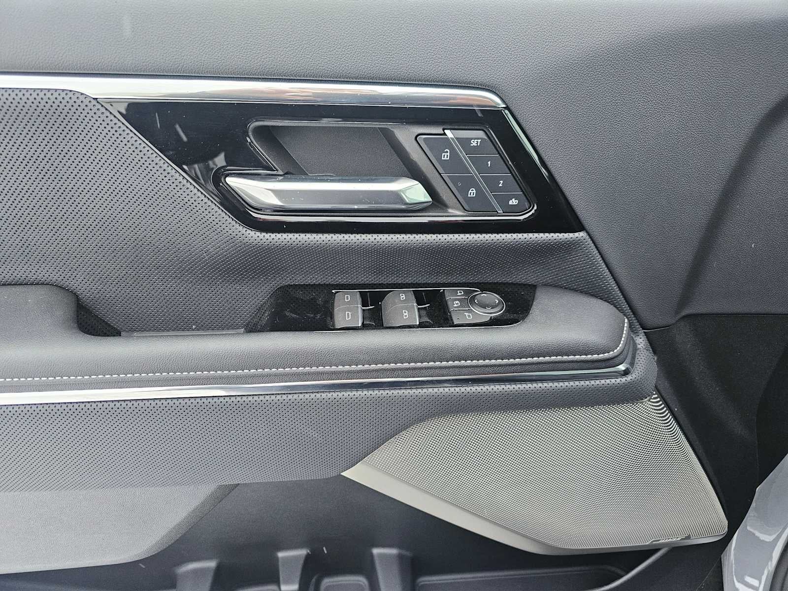 2024 GMC Sierra EV Denali Edition 1