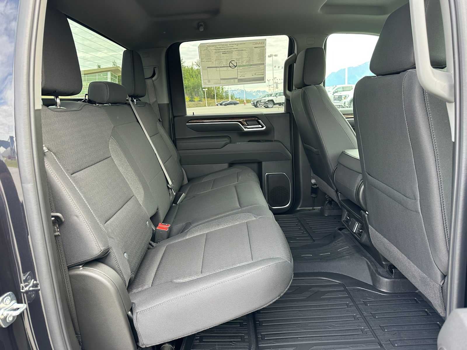 2025 GMC Sierra 2500 HD SLE