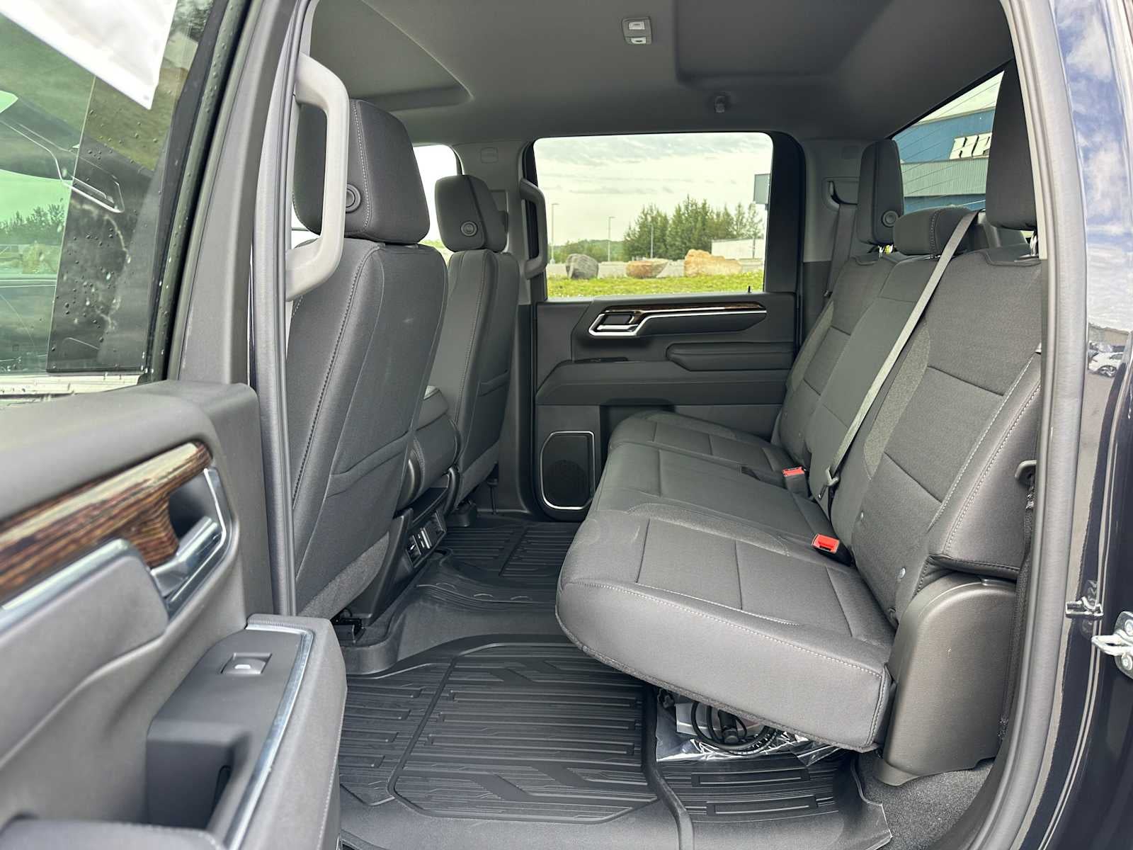 2025 GMC Sierra 2500 HD SLE