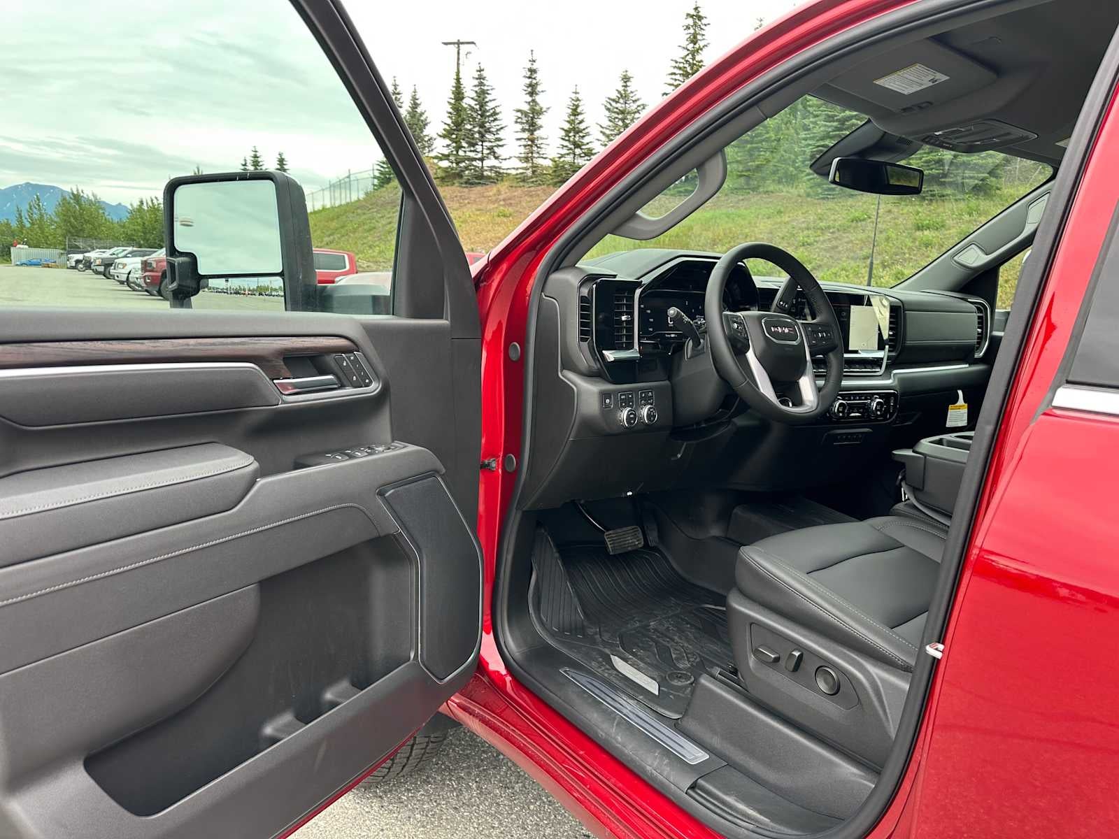 2025 GMC Sierra 2500 HD SLT