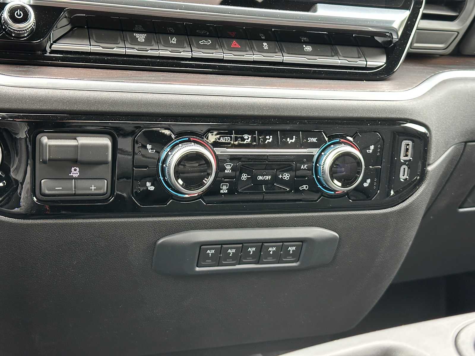 2025 GMC Sierra 2500 HD SLT