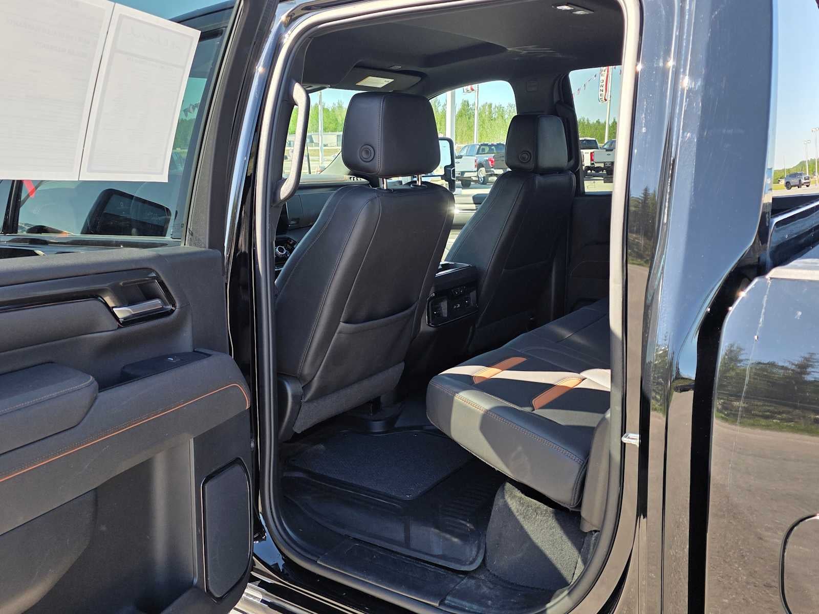 2025 GMC Sierra 2500 HD AT4