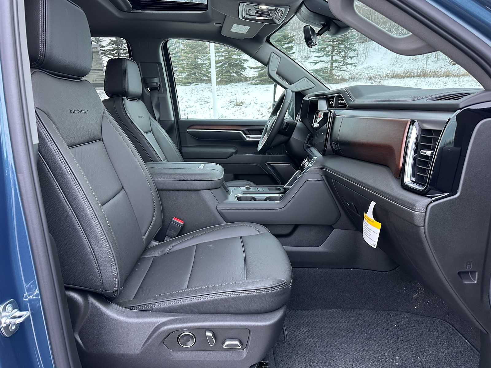 2025 GMC Sierra 2500 HD Denali