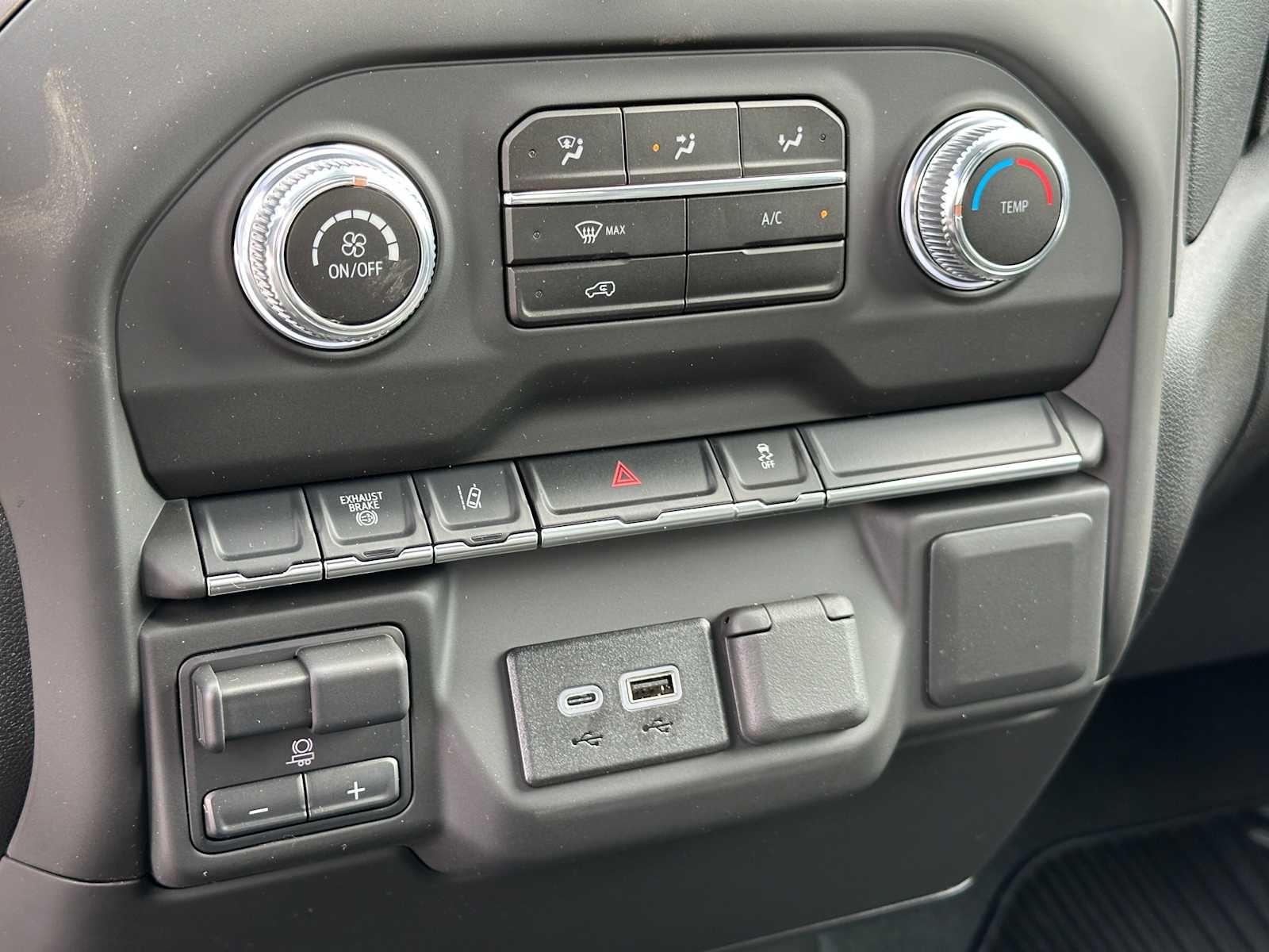 2025 GMC Sierra 3500 HD Pro