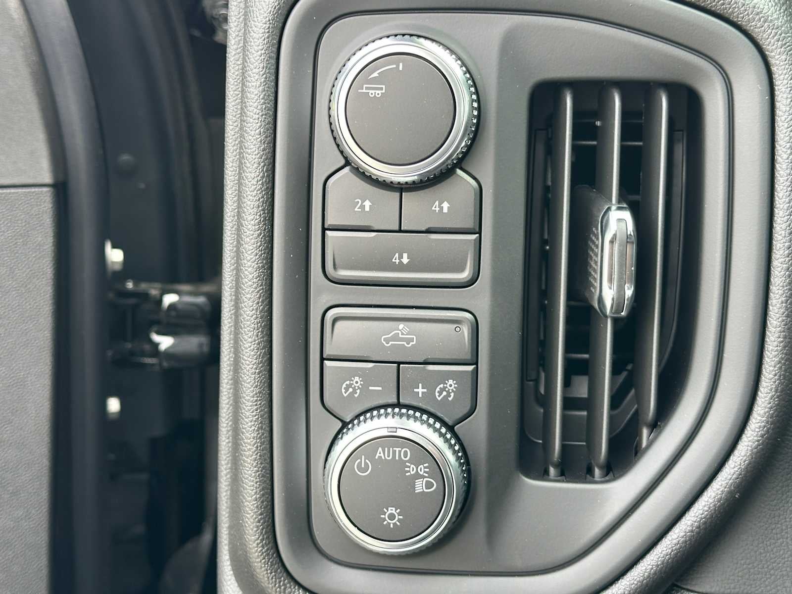 2025 GMC Sierra 3500 HD Pro