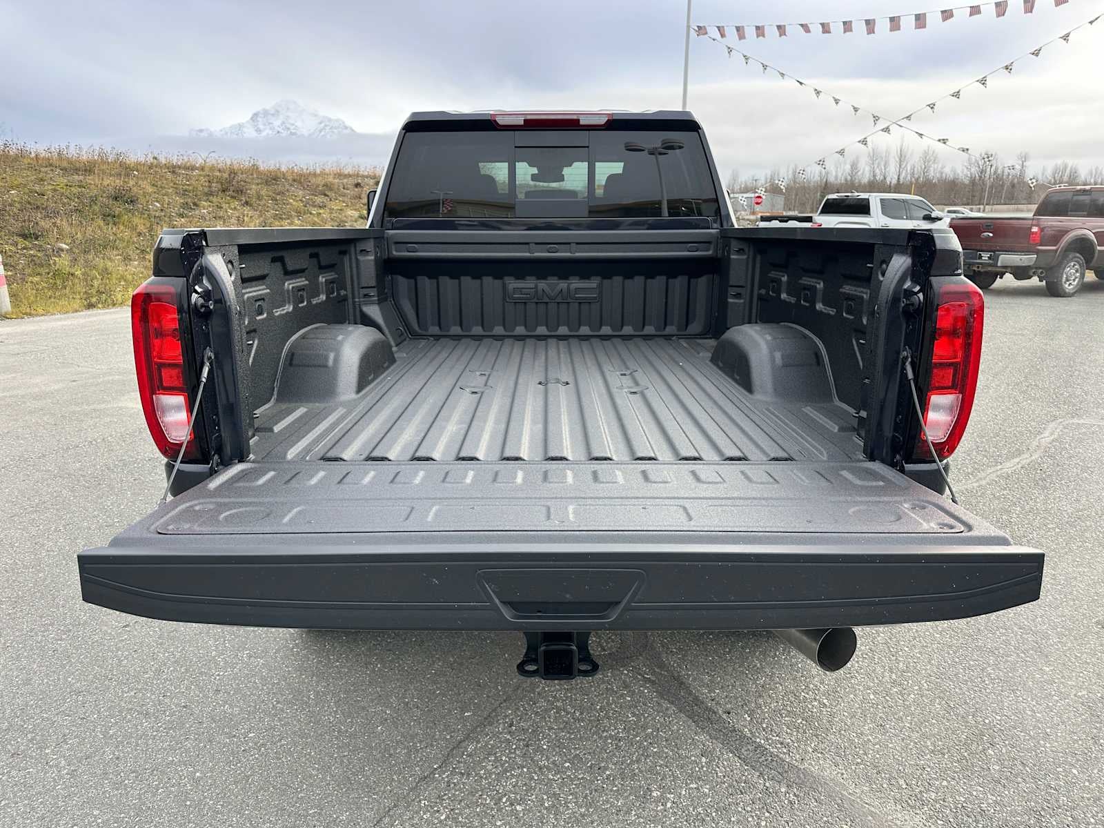 2026 GMC Sierra 3500 HD SLE