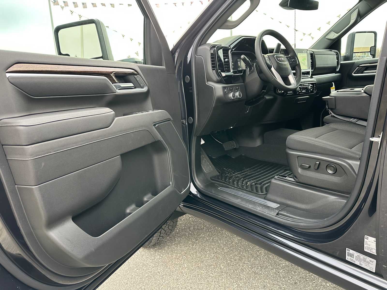 2026 GMC Sierra 3500 HD SLE