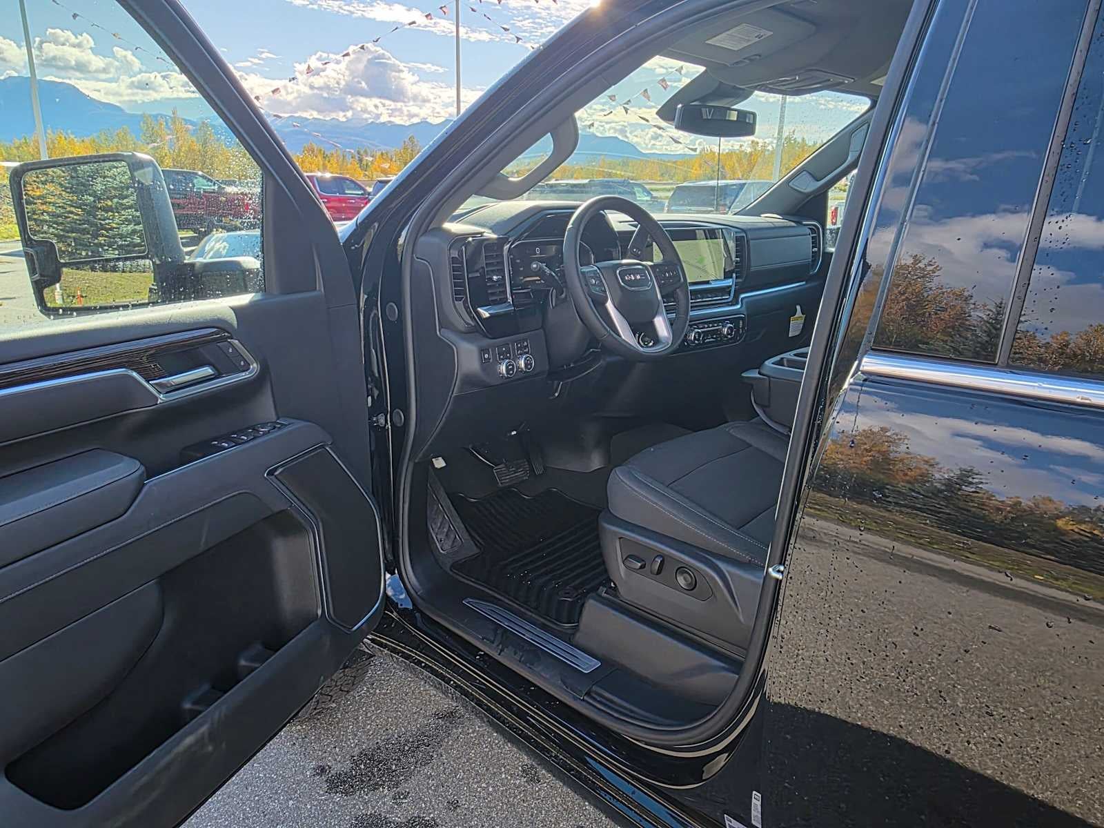 2026 GMC Sierra 3500 HD SLE