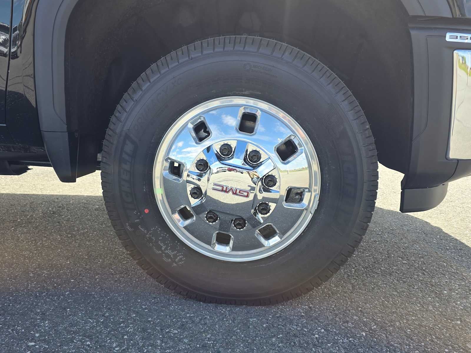 2026 GMC Sierra 3500 HD SLE DRW