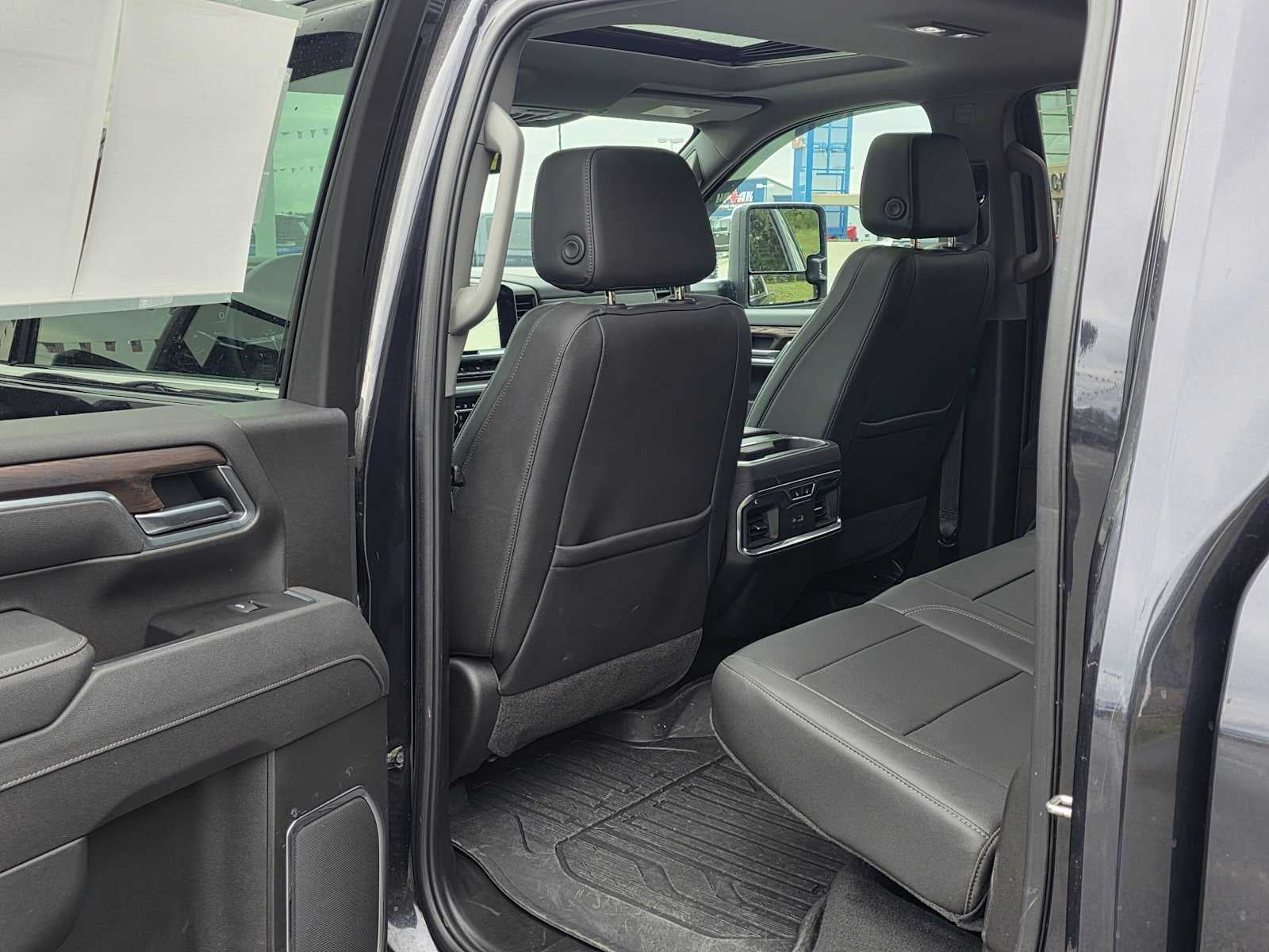 2025 GMC Sierra 3500 HD SLT