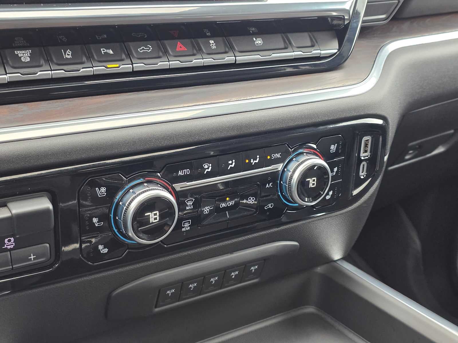 2025 GMC Sierra 3500 HD SLT