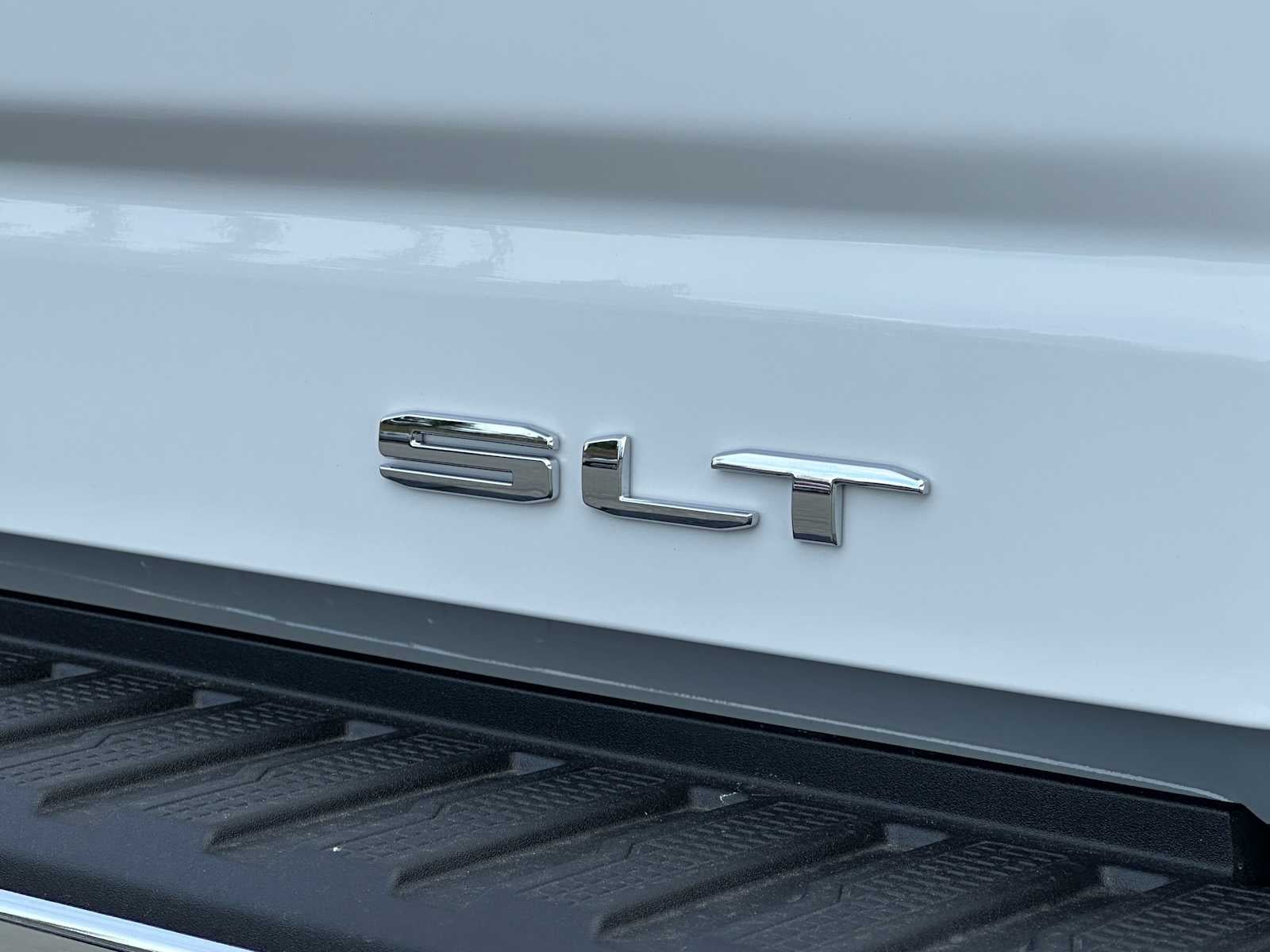 2025 GMC Sierra 3500 HD SLT