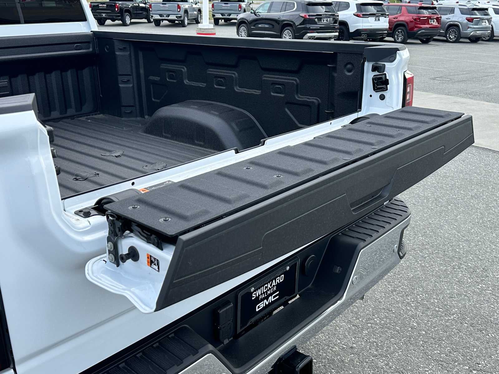 2025 GMC Sierra 3500 HD SLT