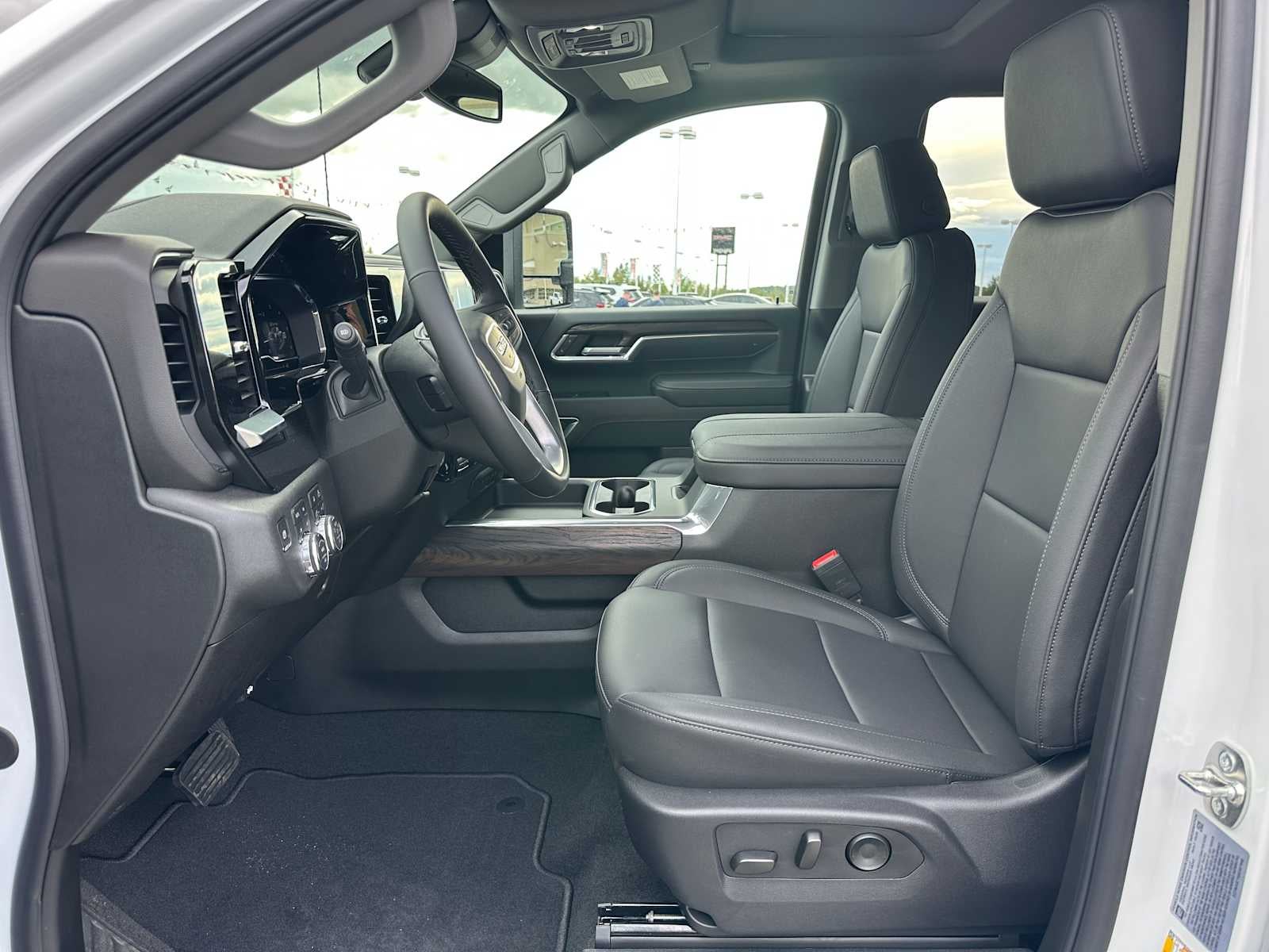 2025 GMC Sierra 3500 HD SLT