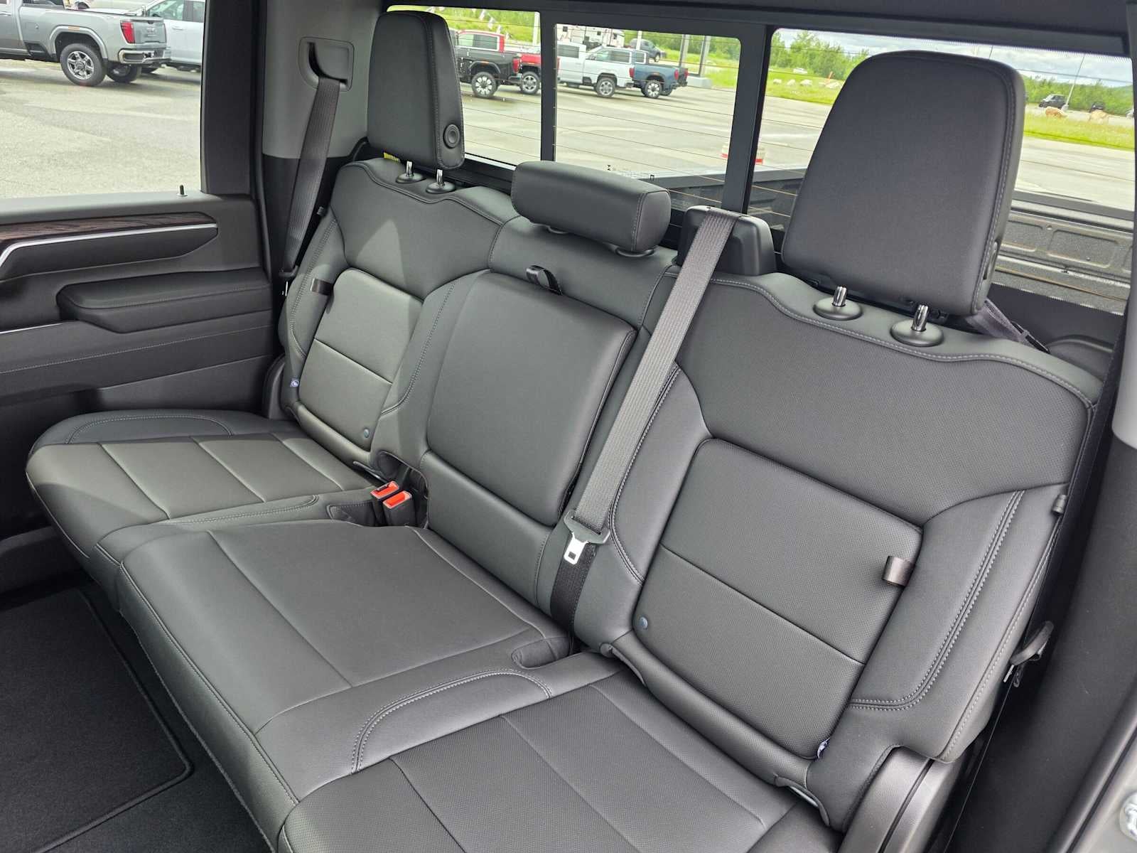 2026 GMC Sierra 3500 HD SLT DRW