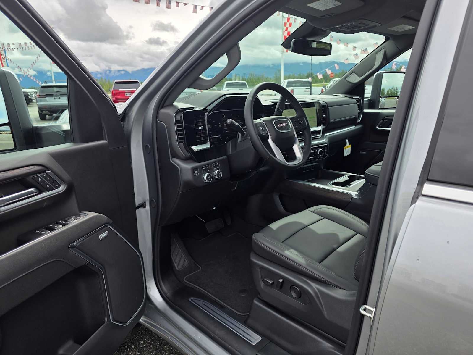 2026 GMC Sierra 3500 HD SLT DRW